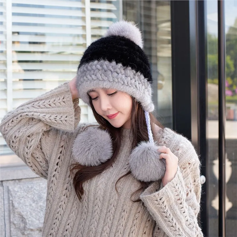 The new woven fur hat is made of wool and warm cute
The new woven fur hat is made of wool and warm cute