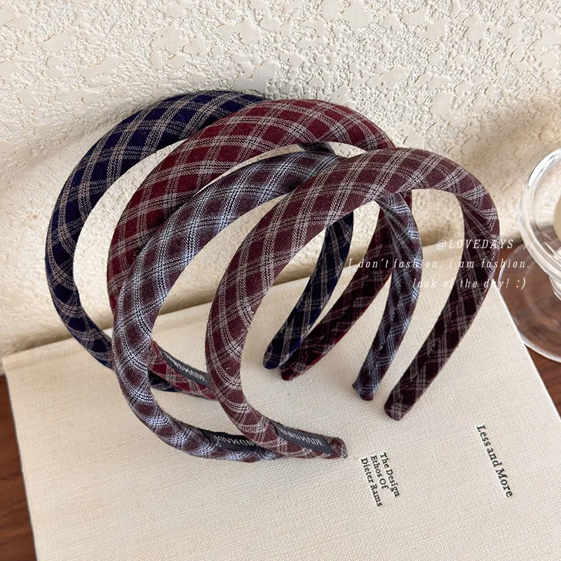 Headband Brushed Plaid American Retro Preppy Hair Band High Crown Elegant for Women Daily Face Wash Slim Design
Headband Brushed Plaid American Retro Preppy Hair Band High Crown Elegant for Women Daily Face Wash Slim Design