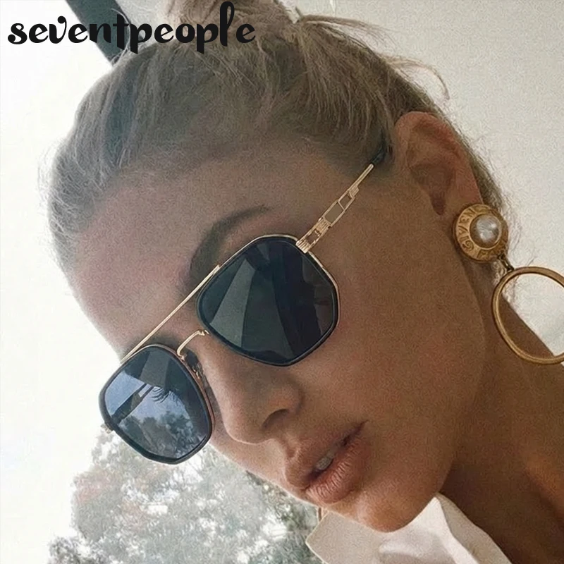 Polarized Square Punk Sunglasses Women 2026 Luxury Brand Vintage Metal Double Beam Sun Glasses For Ladies Change Color Shades
Polarized Square Punk Sunglasses Women 2026 Luxury Brand Vintage Metal Double Beam Sun Glasses For Ladies Change Color Shades