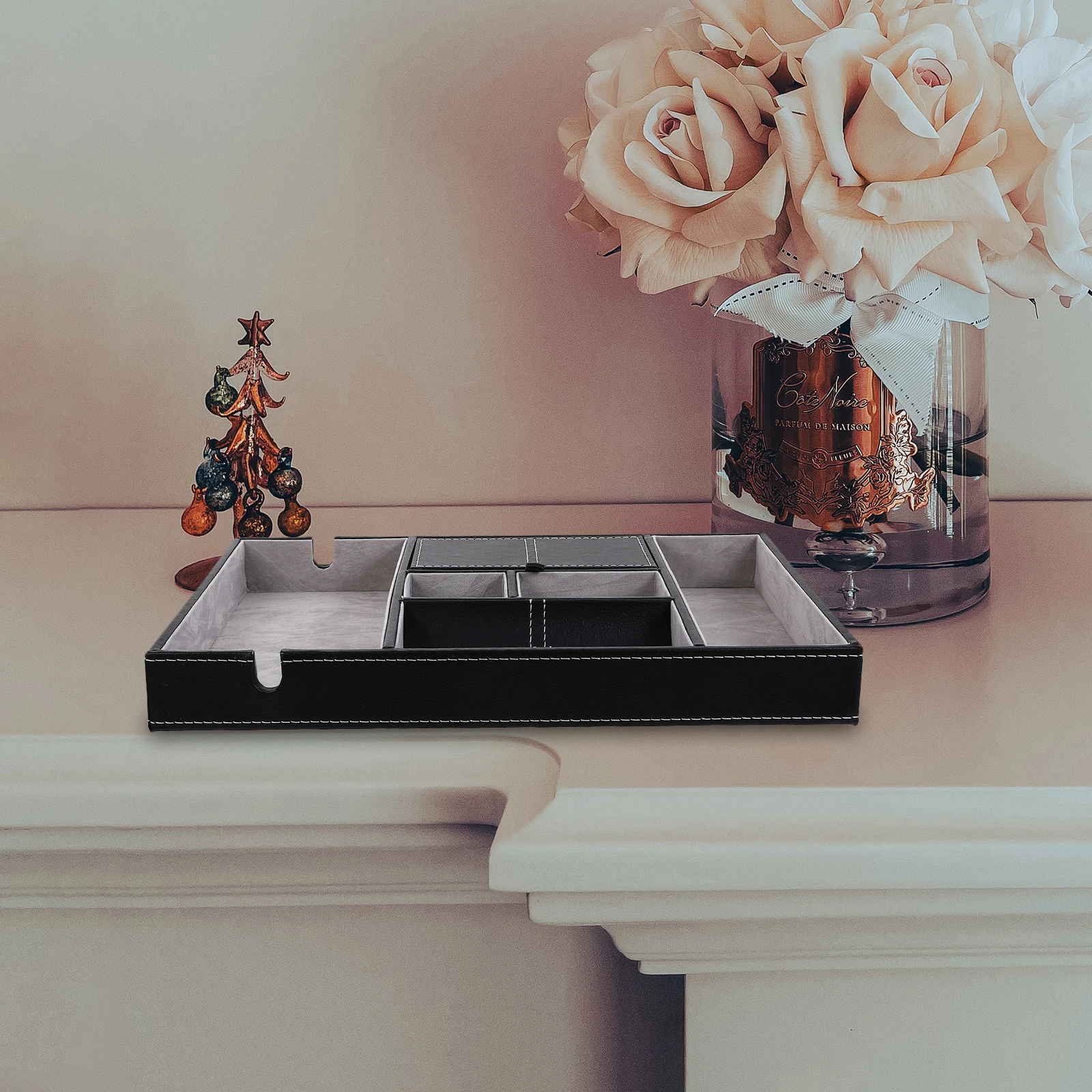5pcs PU Box Desktop ganizer 5 Compartments for Phone Keys Watches Home Office Black Household Office Tray Decorative
5pcs PU Box Desktop ganizer 5 Compartments for Phone Keys Watches Home Office Black Household Office Tray Decorative