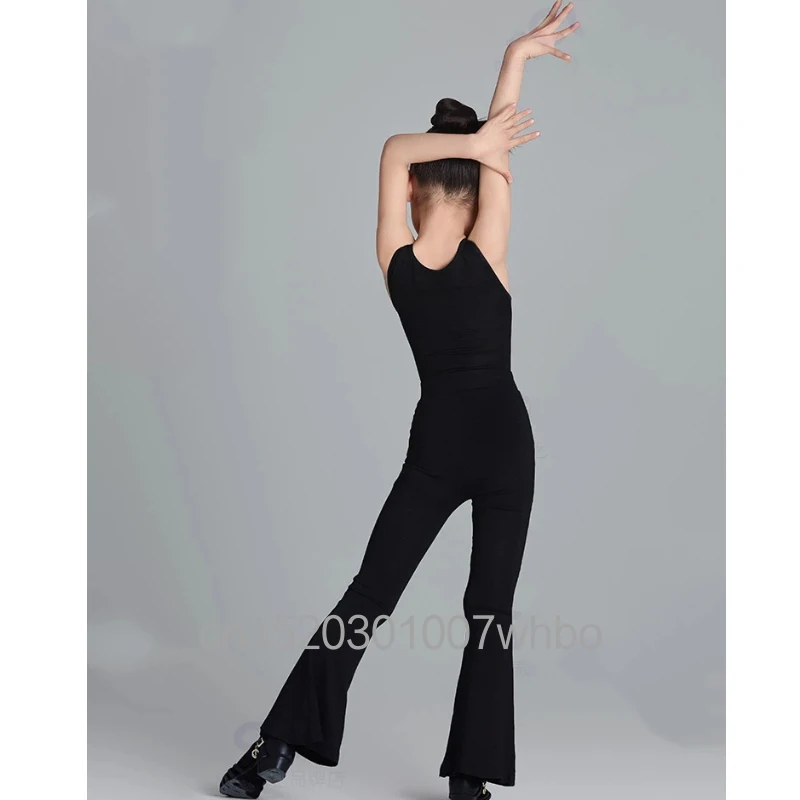 2026 Summer New Latin Dance Practice Dress, Girls' Pants, Split Style Professional Set, High End Black
2026 Summer New Latin Dance Practice Dress, Girls' Pants, Split Style Professional Set, High End Black