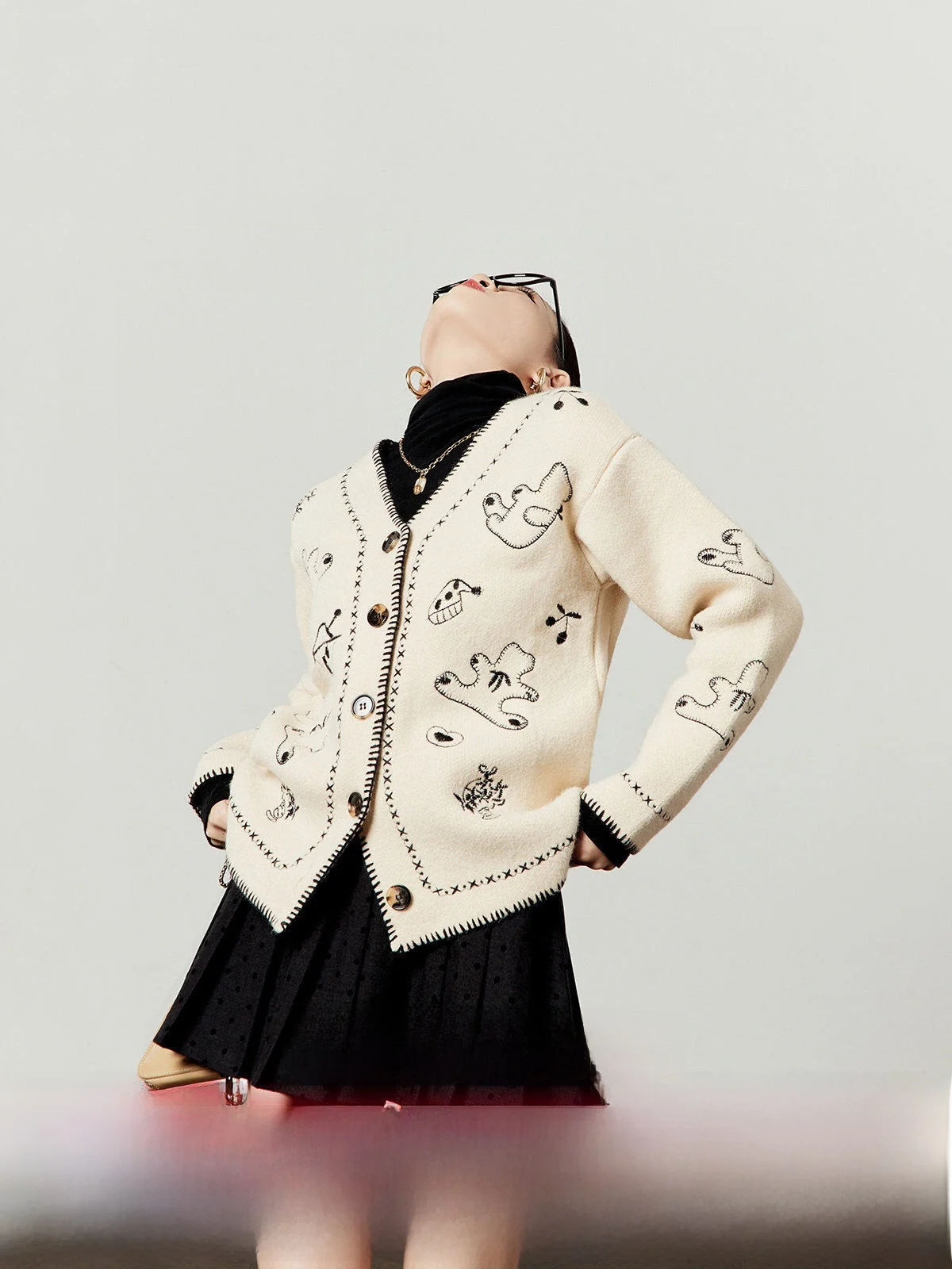 Soft Cozy Knitted Cardigan Women's Autumn 2025 New Design Sensation Light Beige Lazy Sle Sweater Jaet Casual Faion
Soft Cozy Knitted Cardigan Women's Autumn 2025 New Design Sensation Light Beige Lazy Sle Sweater Jaet Casual Faion