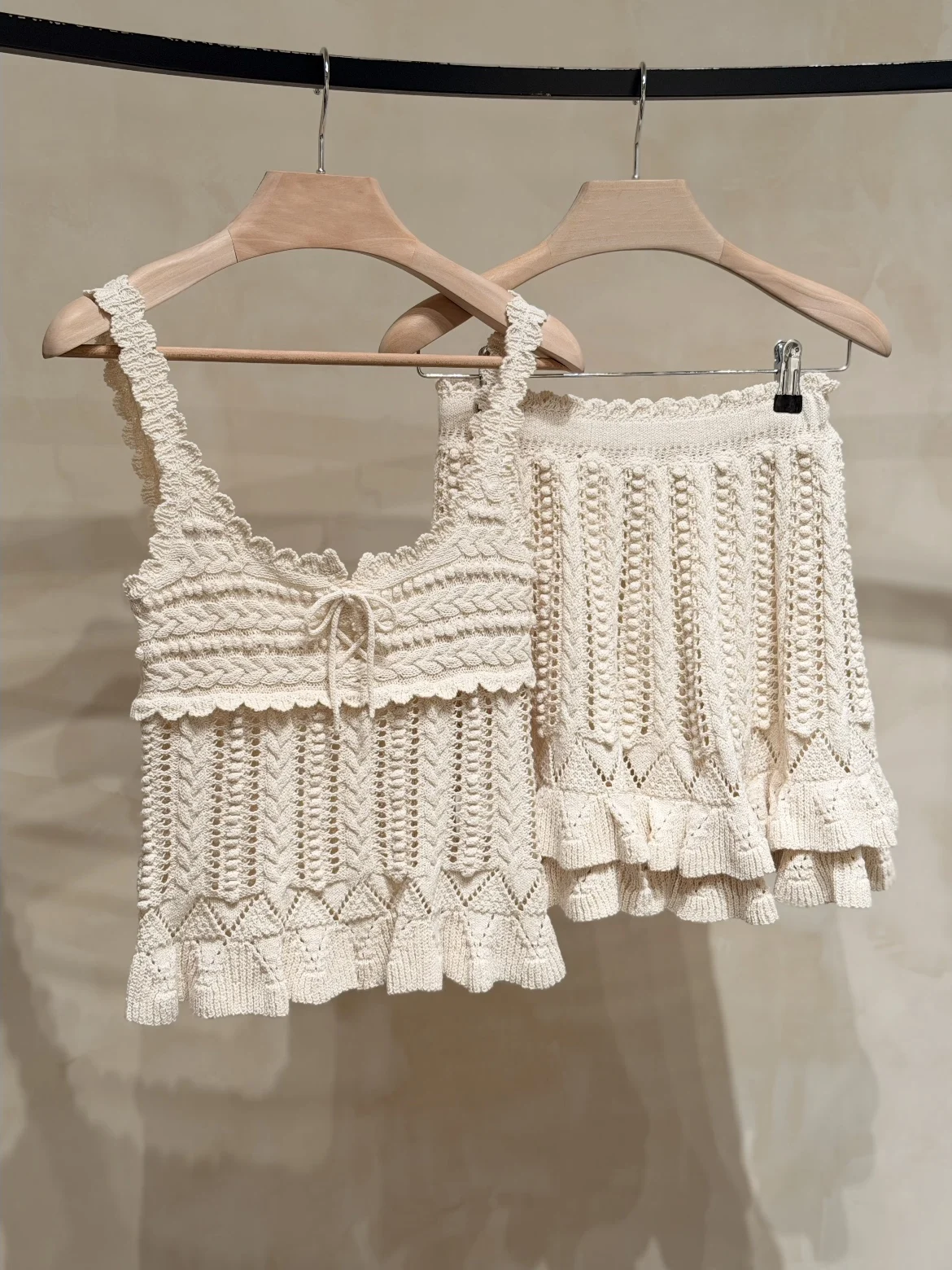 Sweet And Spicy Style Hollow out Wheat Spike Pattern Hook Flower Halter Top And Half Skirt Set Women's Fashion Spring Summer ...
Sweet And Spicy Style Hollow out Wheat Spike Pattern Hook Flower Halter Top And Half Skirt Set Women's Fashion Spring Summer ...