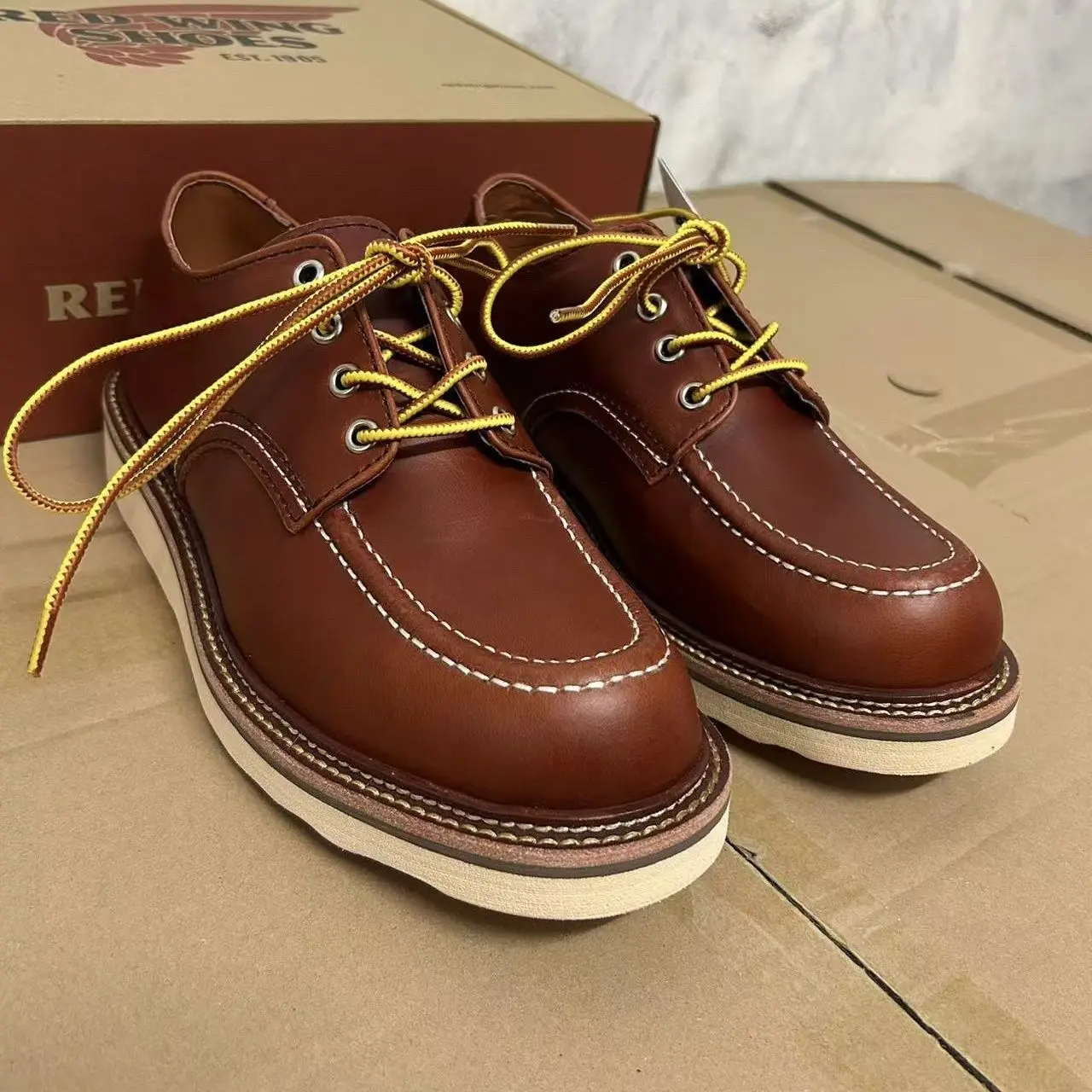Retro Durable Goodyear-Welted Stitchdown Rugged Style Monkey Boots Heritage Genuine Leather Moctoeboots For Men Mid-Cut Shoes
Retro Durable Goodyear-Welted Stitchdown Rugged Style Monkey Boots Heritage Genuine Leather Moctoeboots For Men Mid-Cut Shoes