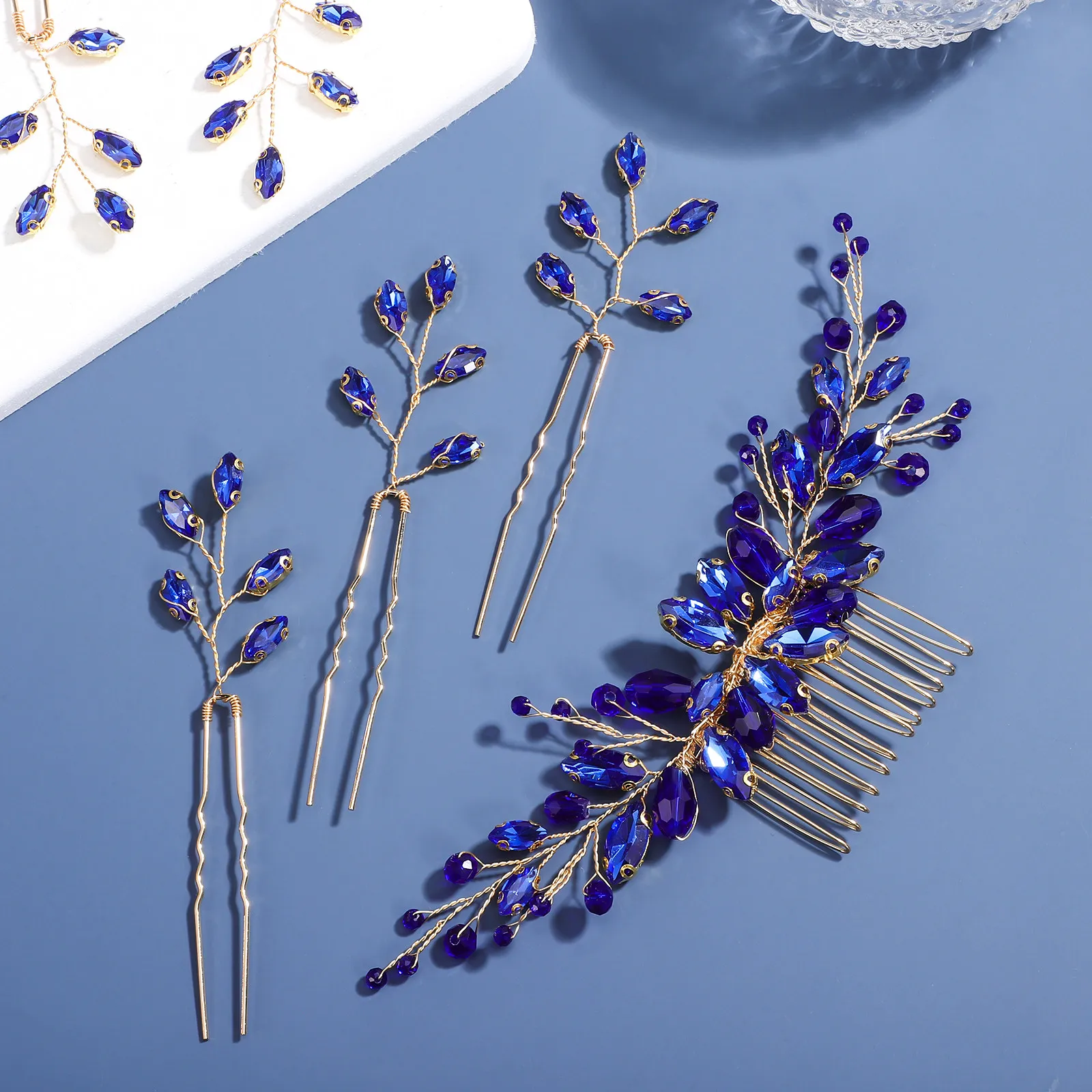 1Set Crystal Rhinestone Hair Pins Decorative U-Shaped Comb Leaf Shape Clips Wedding Hair Accessories for Bride Bridesmaids
1Set Crystal Rhinestone Hair Pins Decorative U-Shaped Comb Leaf Shape Clips Wedding Hair Accessories for Bride Bridesmaids