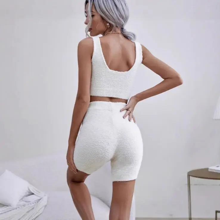 Faionable Street Sle, комплект из двух предметов, женский наряд на бретельках с меховым воротником, жилет с обнаженной талией, осенняя одежда
Faionable Street Sle, комплект из двух предметов, женский наряд на бретельках с меховым воротником, жилет с обнаженной талией, осенняя одежда