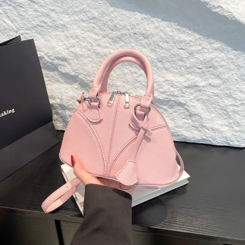 New 2025 Cross border Chic Handbag for Women Minimalist Shoulder Purse Fashionable Bag Gift
New 2025 Cross border Chic Handbag for Women Minimalist Shoulder Purse Fashionable Bag Gift