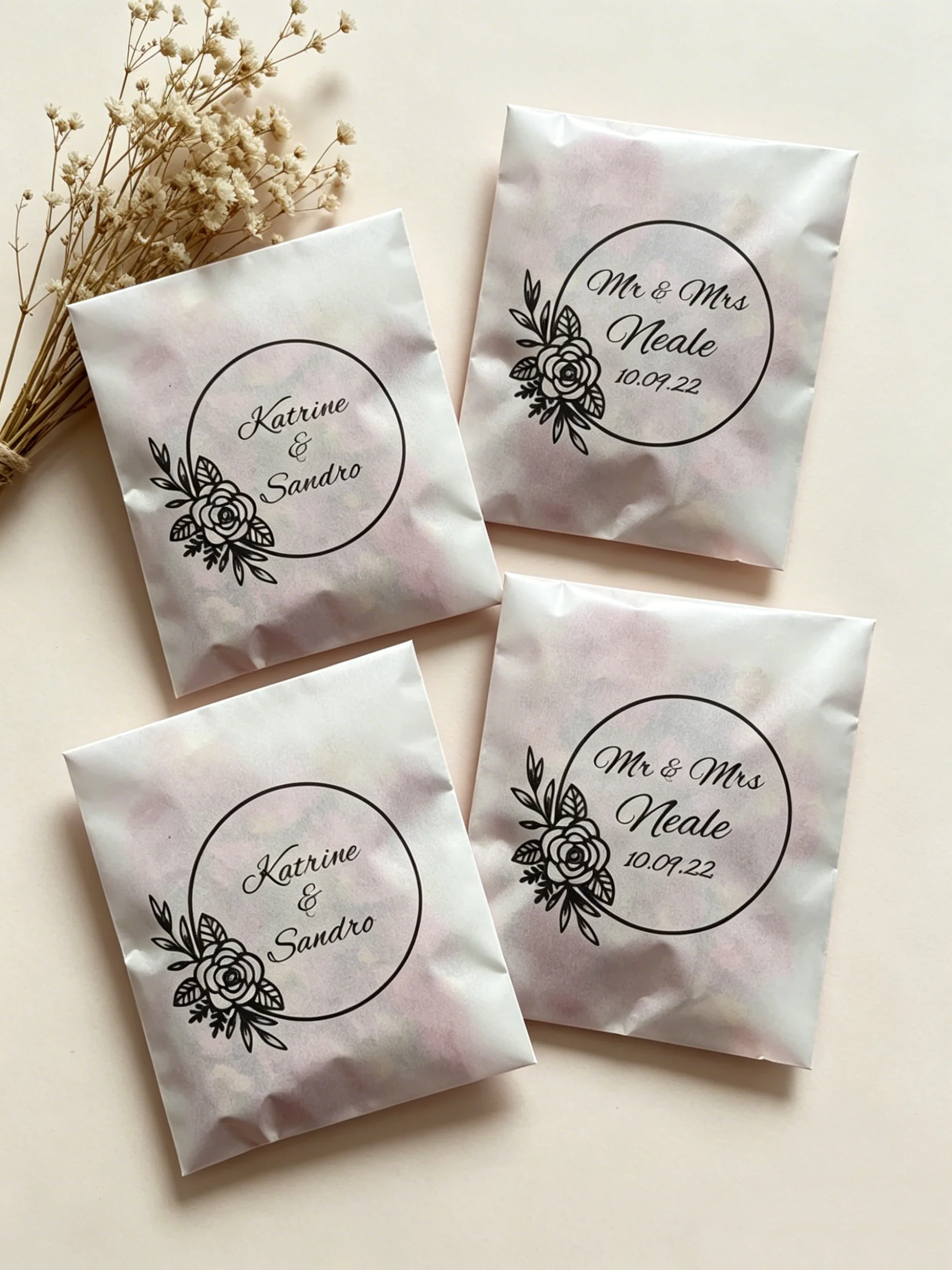 Personalised Printed Pre-filled Confetti Packets Biodegradable Petal Confetti for Wedding Party Decor
Personalised Printed Pre-filled Confetti Packets Biodegradable Petal Confetti for Wedding Party Decor