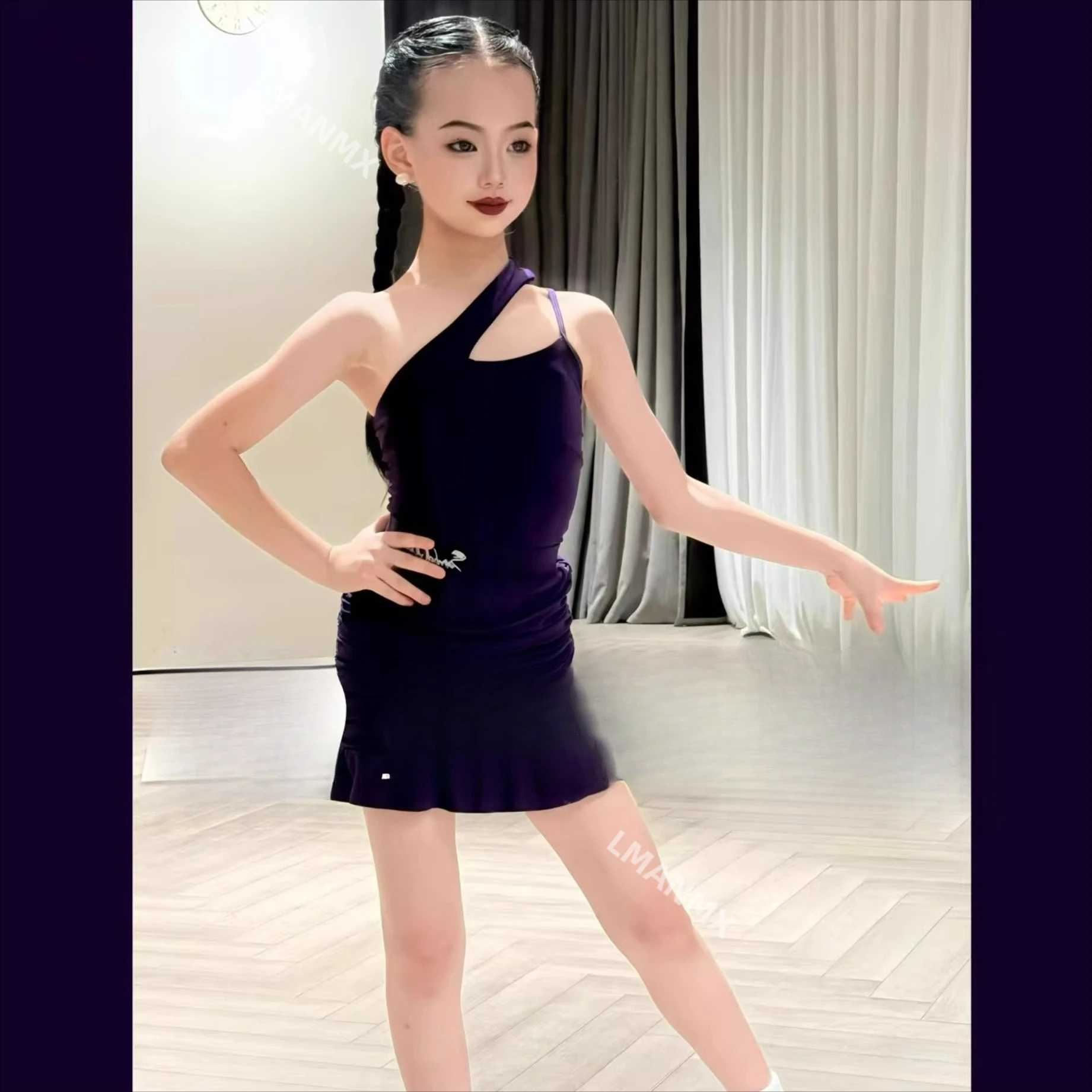 Children's Latin Dance Summer Purple New Product Strap Split Practice Dress Girls' Performance Dress Dancing
Children's Latin Dance Summer Purple New Product Strap Split Practice Dress Girls' Performance Dress Dancing