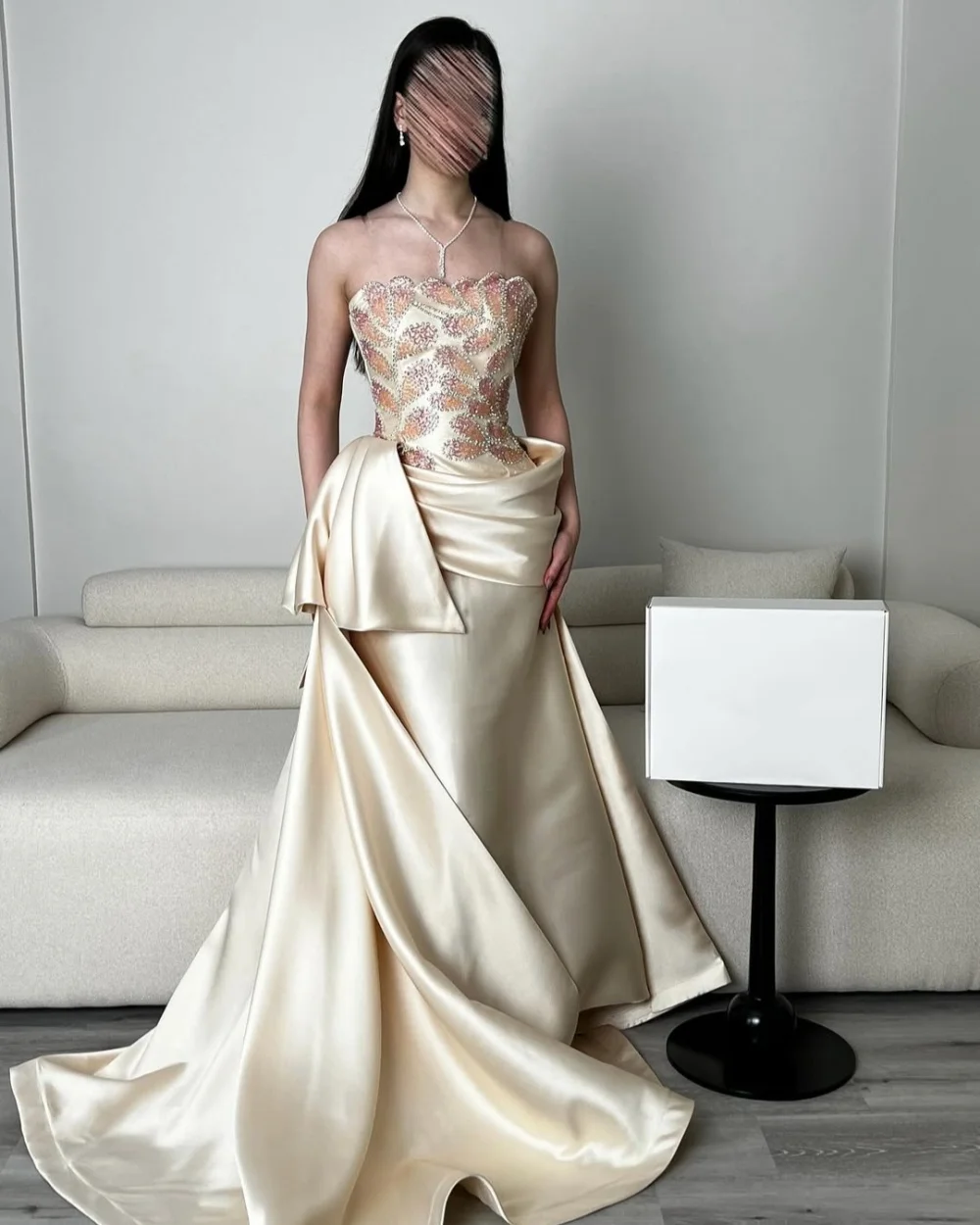 Customized Exquisite A-line Evening Dresses Elegant Beading Rhinestone Prom Dresses High Quality Strapless Ruched Party Dress
Customized Exquisite A-line Evening Dresses Elegant Beading Rhinestone Prom Dresses High Quality Strapless Ruched Party Dress