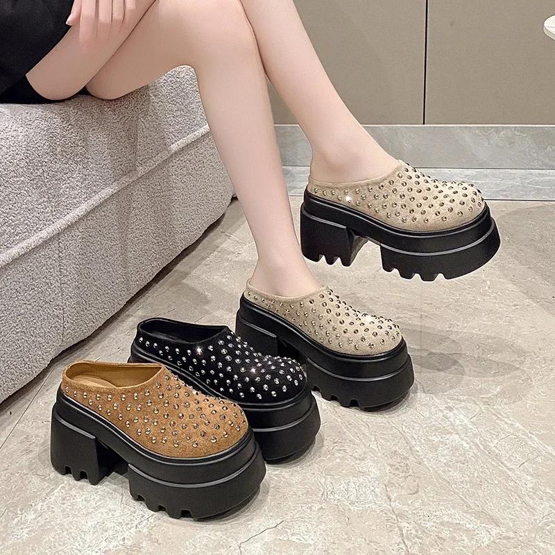 10CM High Women's Platform Slippers Fashion Rivet Chunky High Heeled Sandals Comfort Womens Roma Style Round Toe Baotou Slippers
10CM High Women's Platform Slippers Fashion Rivet Chunky High Heeled Sandals Comfort Womens Roma Style Round Toe Baotou Slippers
