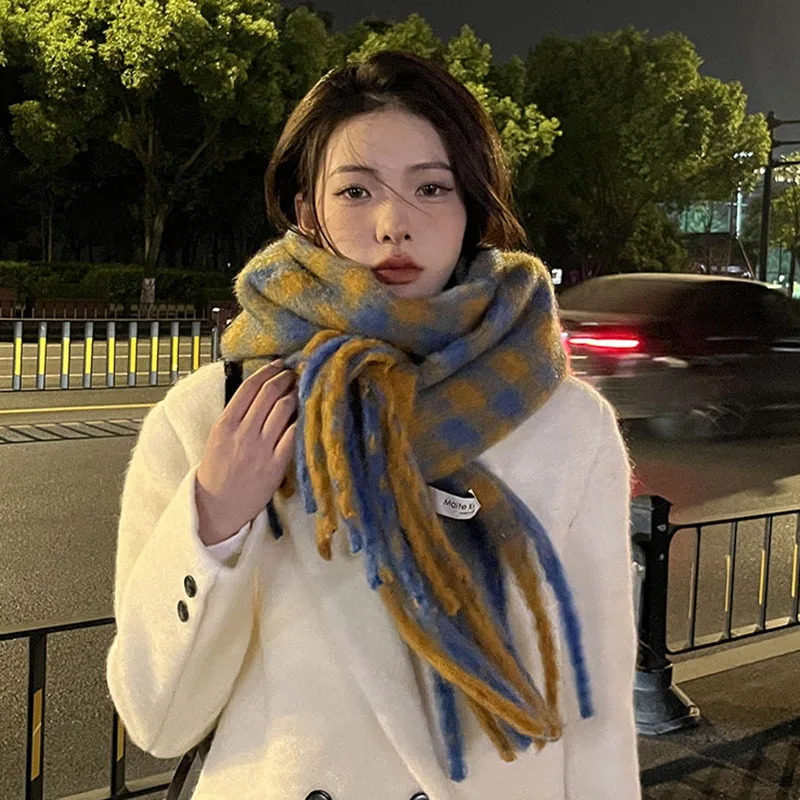 WOMEN Autumn Winter Retro Plaid Scarf with Fringe Imitation Cashmere Thick Warm Long Neck Wrap Gift for Students
WOMEN Autumn Winter Retro Plaid Scarf with Fringe Imitation Cashmere Thick Warm Long Neck Wrap Gift for Students