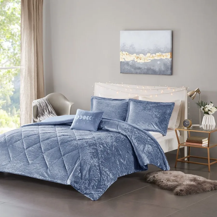 Velvet Duvet Cover Set
Velvet Duvet Cover Set