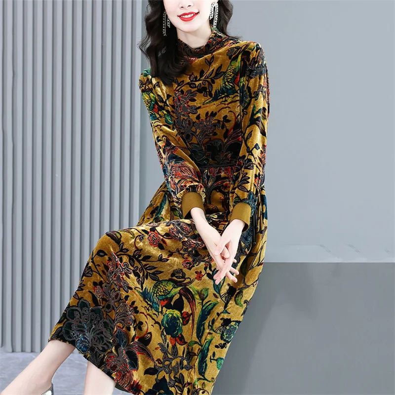 Golden Velvet Fashion Brand High Neck Bottom Dress Women 2025 Autumn/Winter New Loose Slim Retro Style Long Dress A-line Skirt
Golden Velvet Fashion Brand High Neck Bottom Dress Women 2025 Autumn/Winter New Loose Slim Retro Style Long Dress A-line Skirt