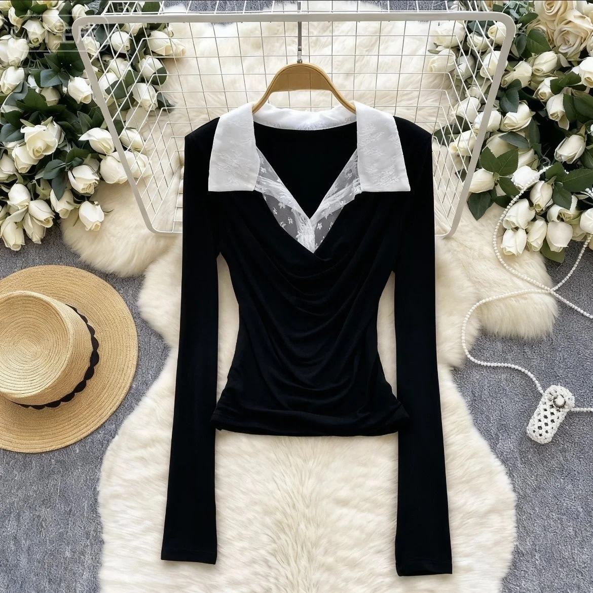 Slim Fit Lace Patchwork Collar Shirt Women's Fashion Spring Autumn New Style Elegant False Two-Piece Top Commute Style Long S...
Slim Fit Lace Patchwork Collar Shirt Women's Fashion Spring Autumn New Style Elegant False Two-Piece Top Commute Style Long S...