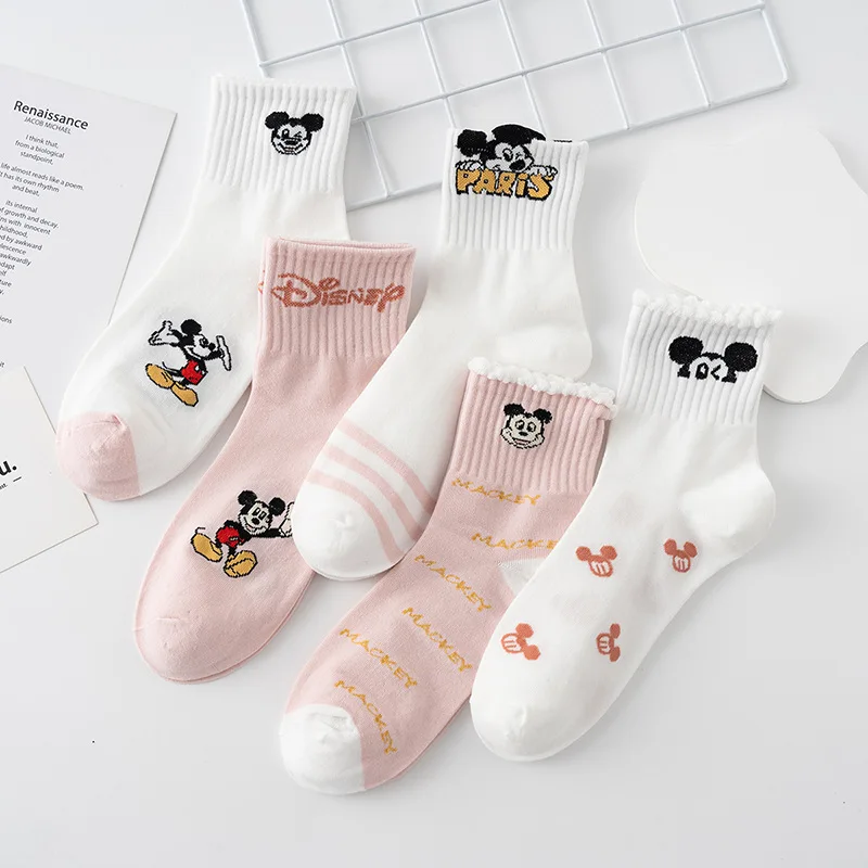 MINISO Mickey cartoon cute breathable new sports mid-calf socks four seasons student socks
MINISO Mickey cartoon cute breathable new sports mid-calf socks four seasons student socks