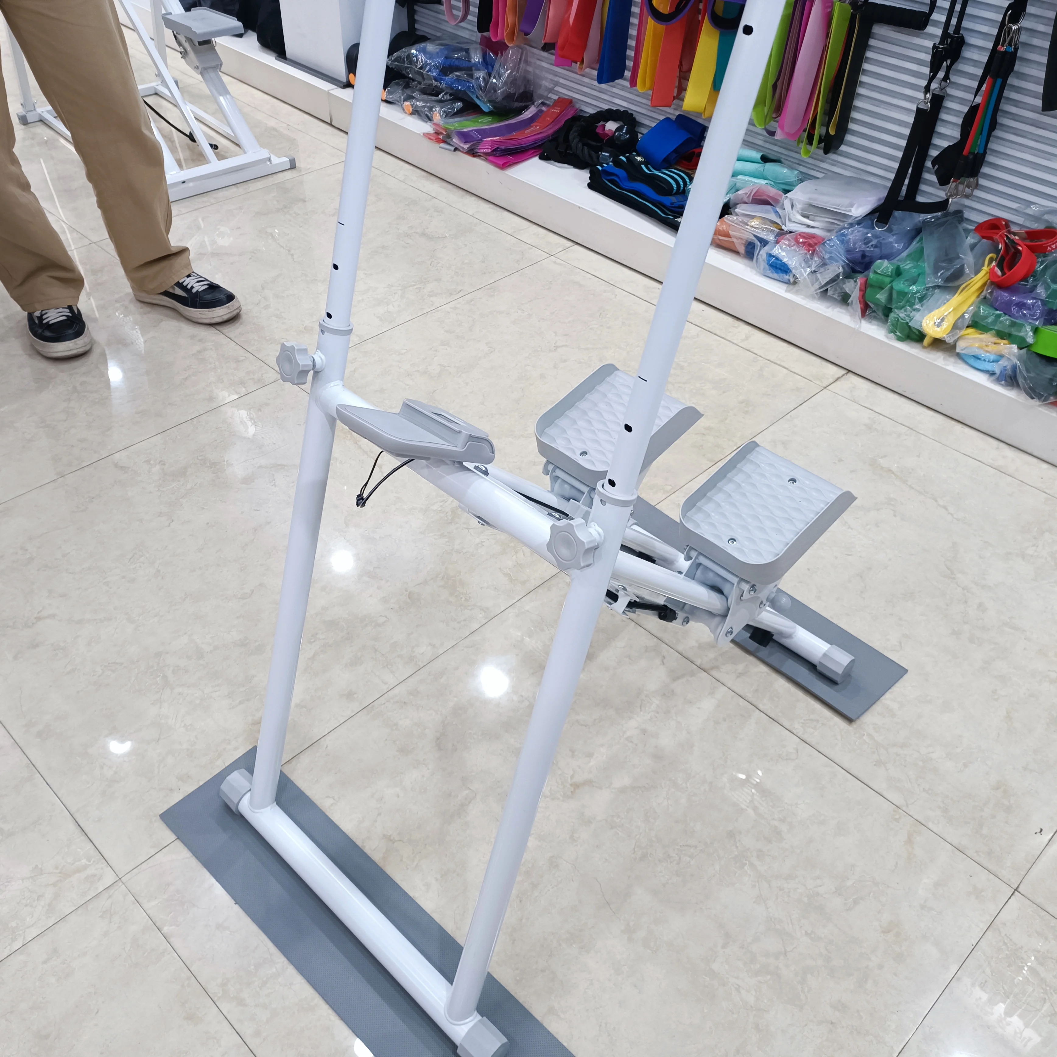 New Indoor Climbing Training Folding Stair Steppers Stair Climber Machine For Home Use
New Indoor Climbing Training Folding Stair Steppers Stair Climber Machine For Home Use