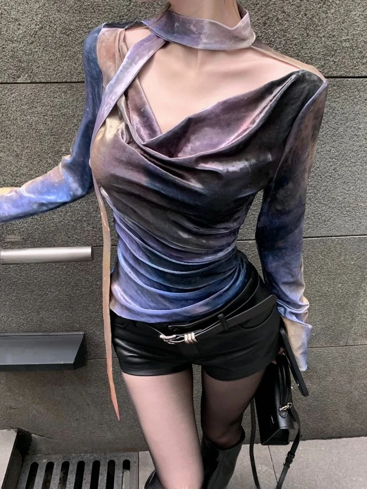 Velvet Slim Fit Base Layer Top with Diamond Glitter Gradient Lapel Ribbon Inner Wear for Women City Walk Autumn Season
Velvet Slim Fit Base Layer Top with Diamond Glitter Gradient Lapel Ribbon Inner Wear for Women City Walk Autumn Season