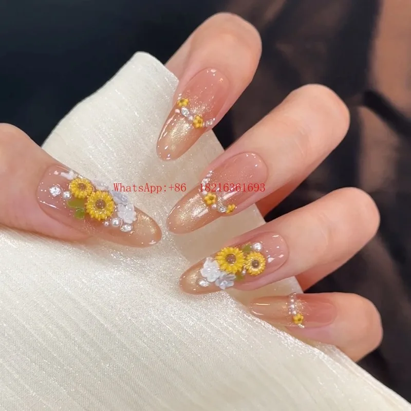 Sunflower flower wears armor, gentle and white removable advanced fake nail patch
Sunflower flower wears armor, gentle and white removable advanced fake nail patch