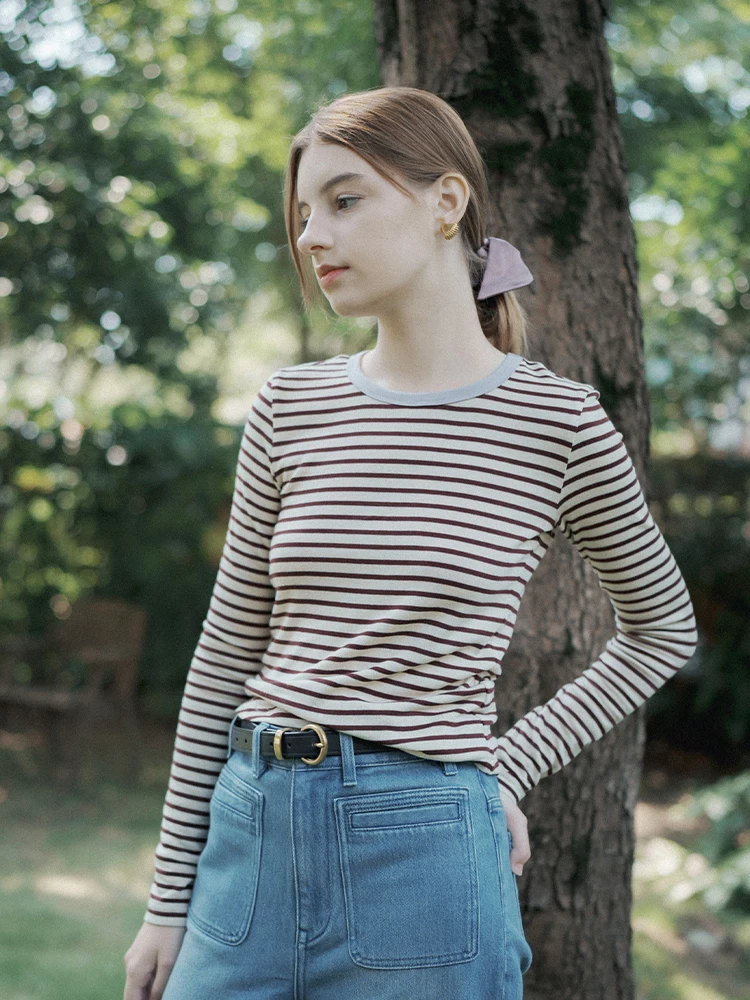 MARCHNOON Silk Wool Long Sleeve T-Shirt round Neck Base Shirt Color Block Stripe Design Versatile White Casual Autumn Top
MARCHNOON Silk Wool Long Sleeve T-Shirt round Neck Base Shirt Color Block Stripe Design Versatile White Casual Autumn Top
