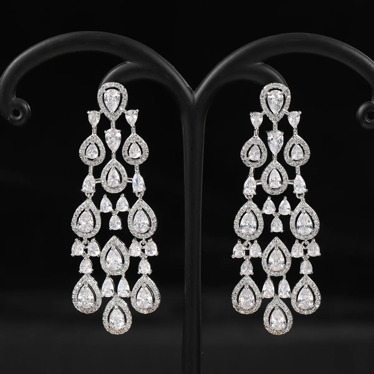 Wedding Bridal large Earrings Silver Gold Color Zircon Long Tassel Dangle Earrings Women Luxury Jewelry Dinner Party Female Gift
Wedding Bridal large Earrings Silver Gold Color Zircon Long Tassel Dangle Earrings Women Luxury Jewelry Dinner Party Female Gift