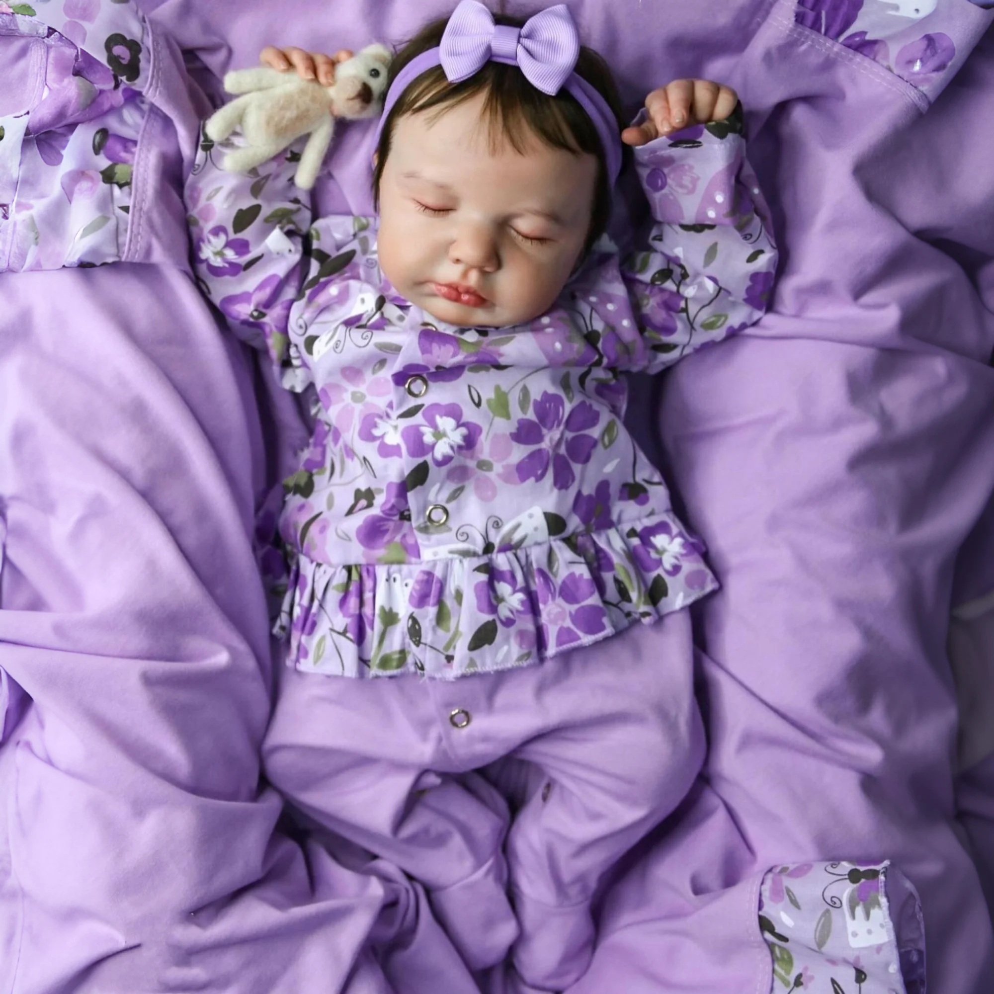 50 CM 3D-Paint Skin With Vein Vinyl Limbs Cloth Body Reborn Sleep Baby Doll Toy For Girl Lifelike Handmade Birthday Gift
50 CM 3D-Paint Skin With Vein Vinyl Limbs Cloth Body Reborn Sleep Baby Doll Toy For Girl Lifelike Handmade Birthday Gift