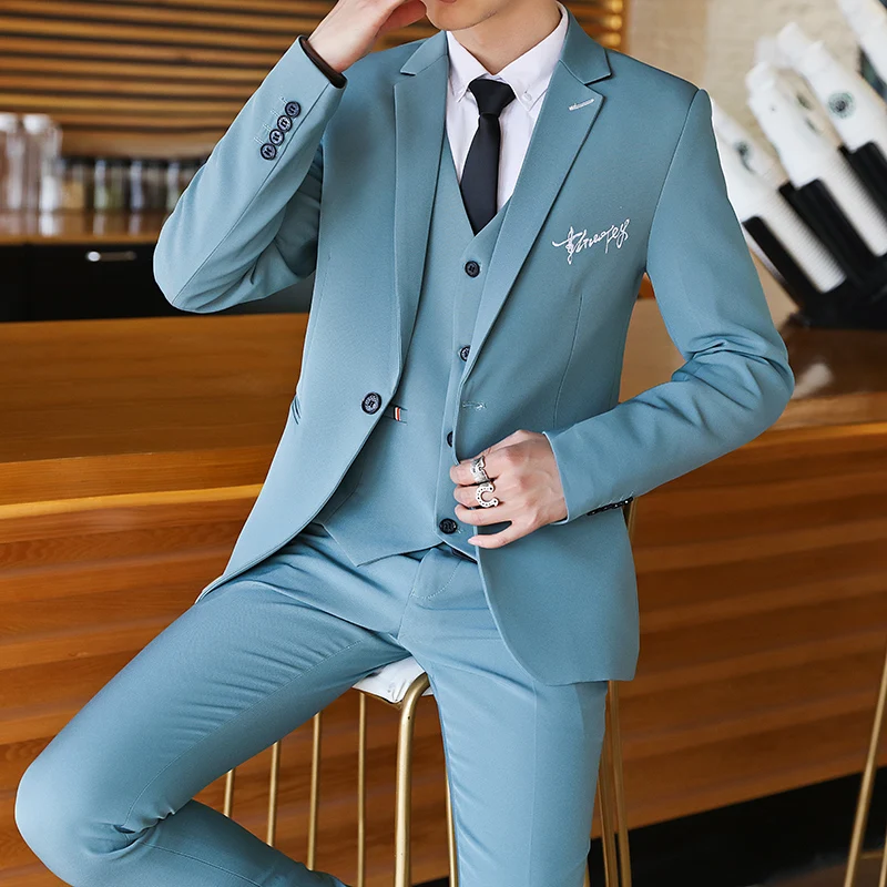 Men's Autumn Winter Three-Piece Suit Set Slim Fit Fashion Trend Vest Trousers Ensemble Handsome Personality Small Suit
Men's Autumn Winter Three-Piece Suit Set Slim Fit Fashion Trend Vest Trousers Ensemble Handsome Personality Small Suit