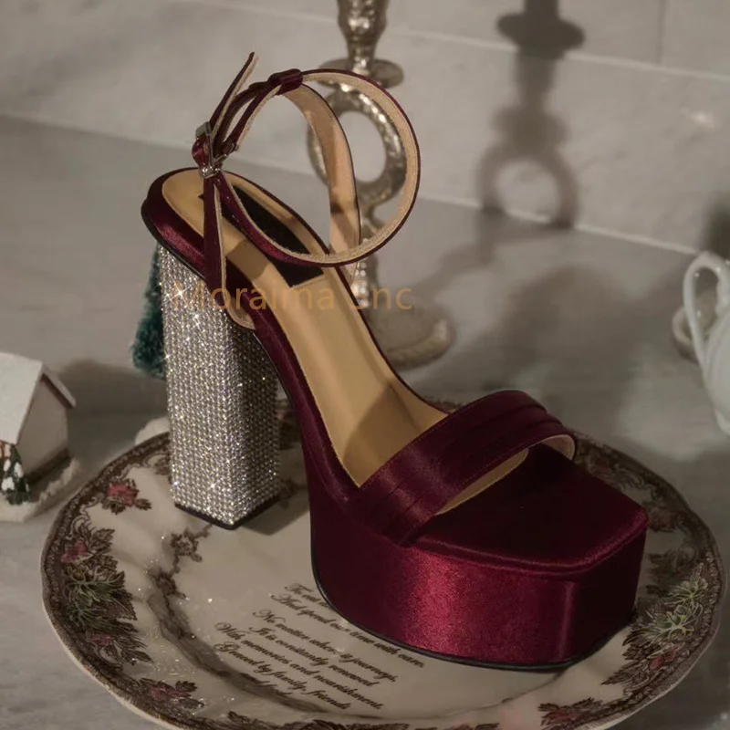 Rhinestone Chunky Heel Platform Sandals for Women Summer Open Toe Thick Bottom One Strap Ladies Shoes Super High Heels Party
Rhinestone Chunky Heel Platform Sandals for Women Summer Open Toe Thick Bottom One Strap Ladies Shoes Super High Heels Party