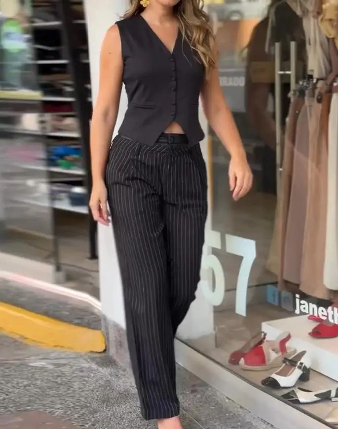 Women's fashion casual two-piece striped printed V-neck vest with front button high waisted straight leg pants pocket top set
Women's fashion casual two-piece striped printed V-neck vest with front button high waisted straight leg pants pocket top set