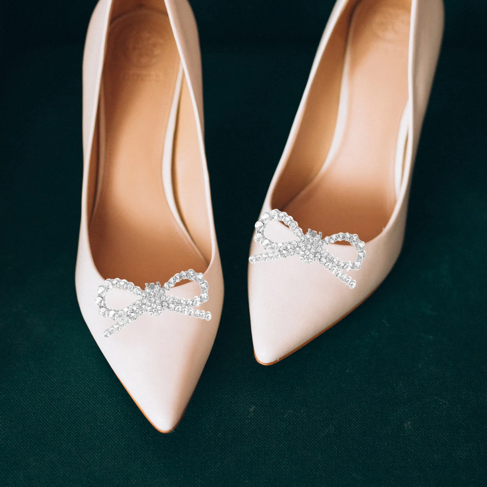 1 Pair Wedding Shoe Buckle Detachable Rhinestone Bow Heels Accessories Clip Decorations Shoe Clips Charm
1 Pair Wedding Shoe Buckle Detachable Rhinestone Bow Heels Accessories Clip Decorations Shoe Clips Charm