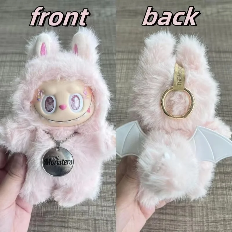 2025 Высокое качество аниме Monster Labubu Serie Pink Angel Zimomo виниловое лицо Diy кукла бабочка глаз милый настольный орнамент игрушки подарок
2025 Высокое качество аниме Monster Labubu Serie Pink Angel Zimomo виниловое лицо Diy кукла бабочка глаз милый настольный орнамент игрушки подарок