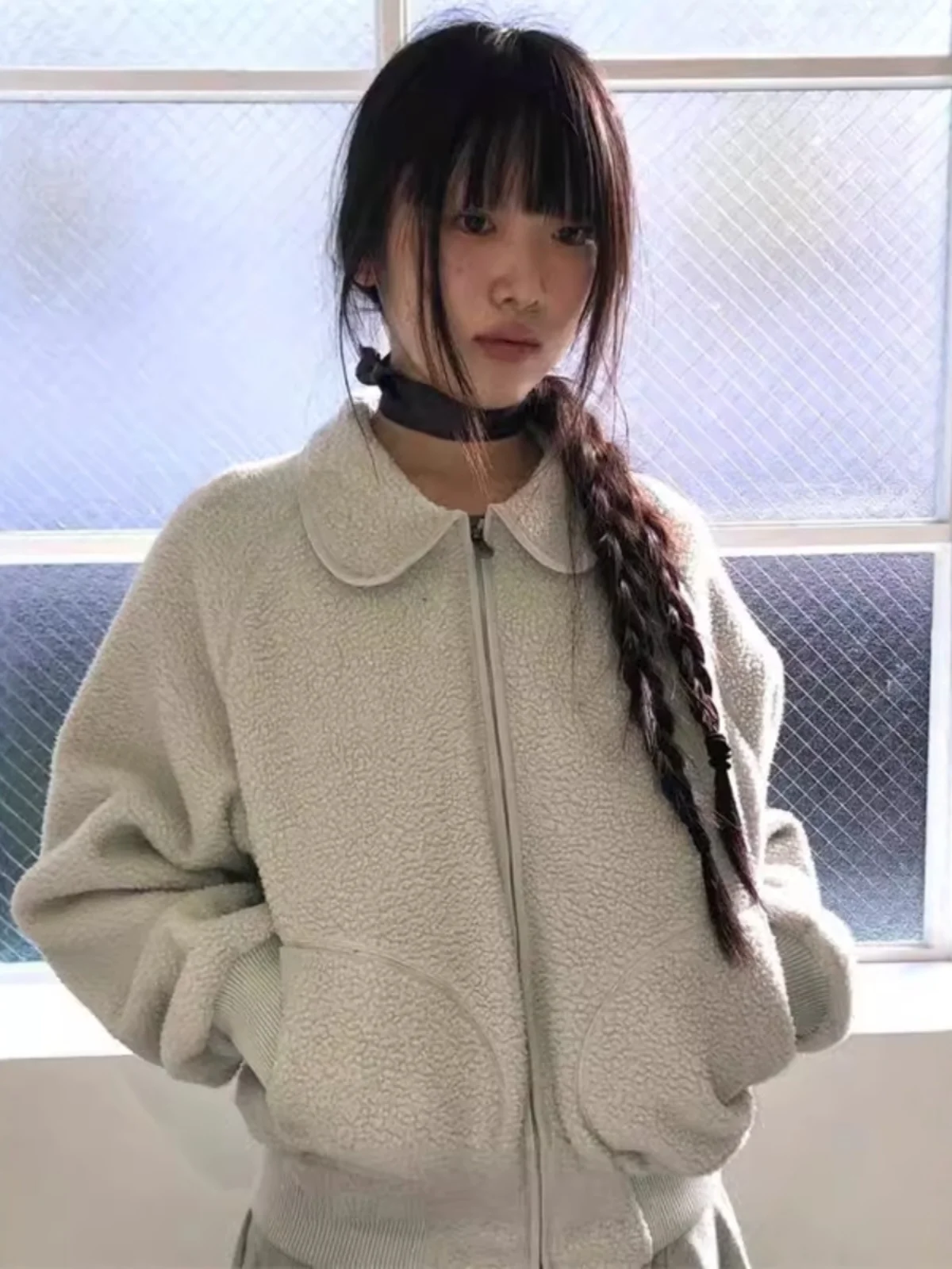 Chicming Vintage Autumn Winter ort Jaet Women's Loose Fit Zipper Collar Lamb Fur ket Casual Versatile Outerwear
Chicming Vintage Autumn Winter ort Jaet Women's Loose Fit Zipper Collar Lamb Fur ket Casual Versatile Outerwear