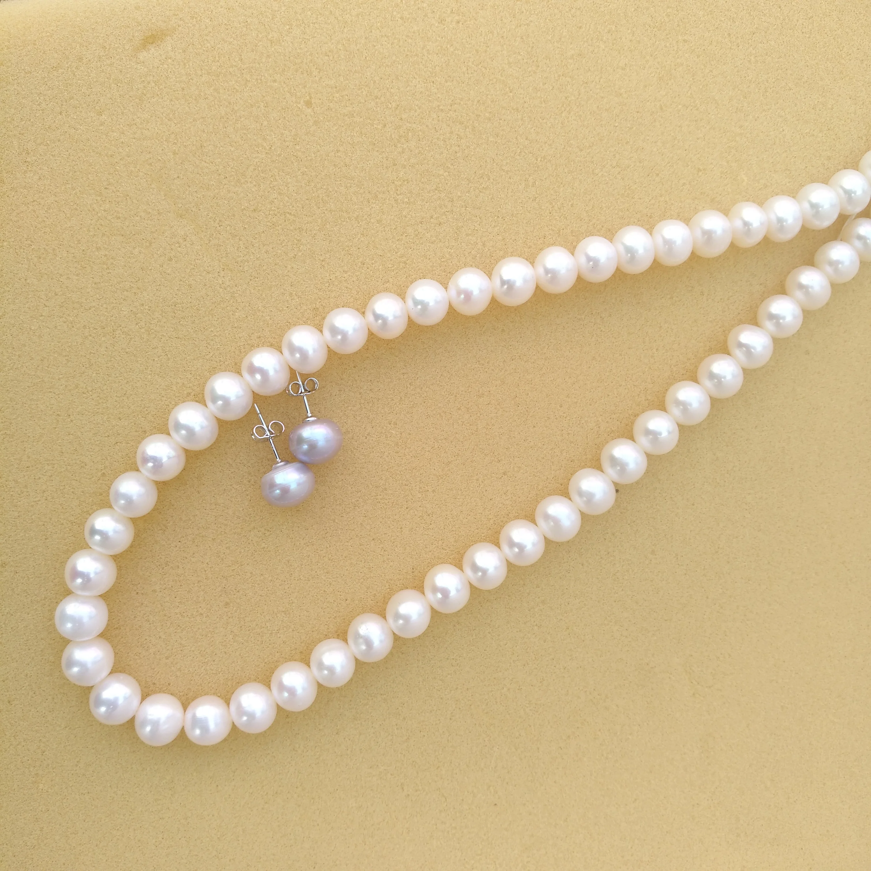 2Rows 8-9mm South Sea White Pearl Necklace +gray 10-11mm Pearl Earrings Stud
2Rows 8-9mm South Sea White Pearl Necklace +gray 10-11mm Pearl Earrings Stud
