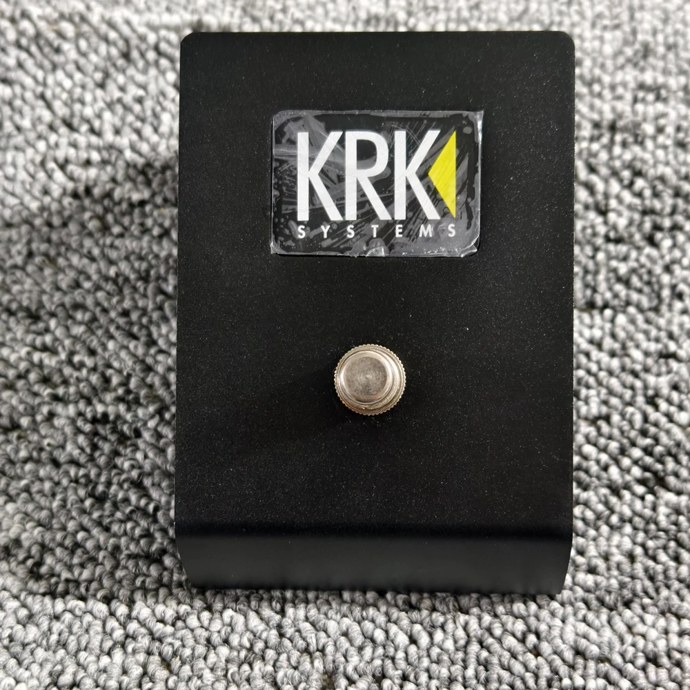 KRK Footswitch KFS1 For your KRK subwoofer Genuine original, no packaging included
KRK Footswitch KFS1 For your KRK subwoofer Genuine original, no packaging included