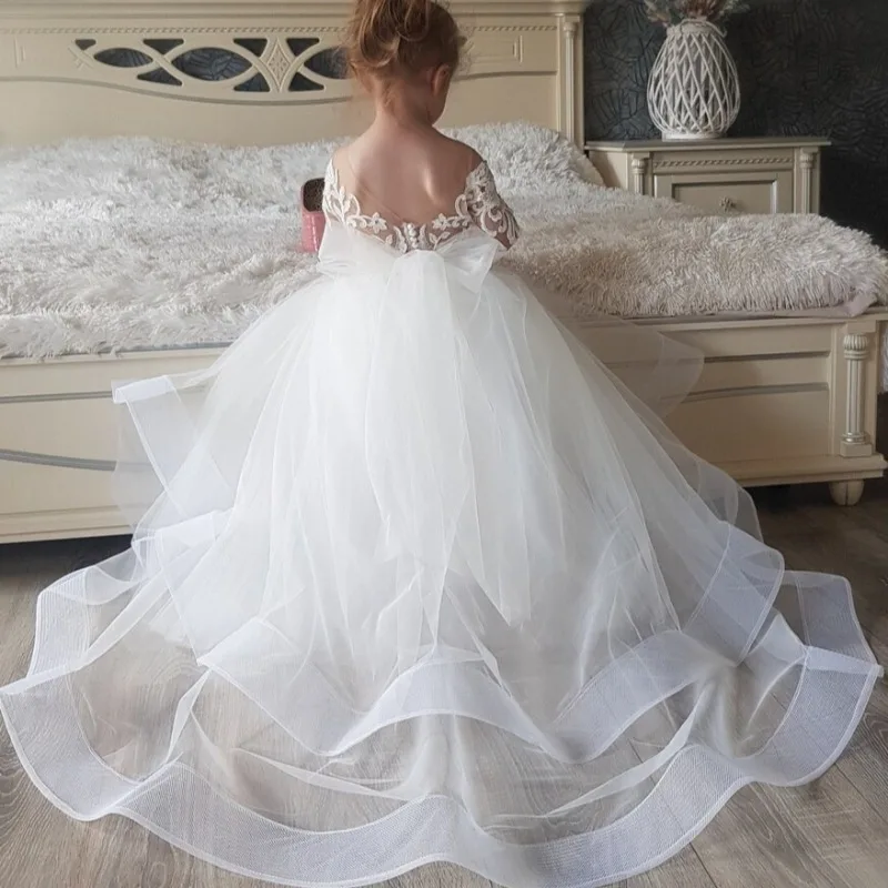 Customized Flower Girl Dress Off-White Detachable Long Train for Wedding Party Birthday Princess Tulle Gown
Customized Flower Girl Dress Off-White Detachable Long Train for Wedding Party Birthday Princess Tulle Gown