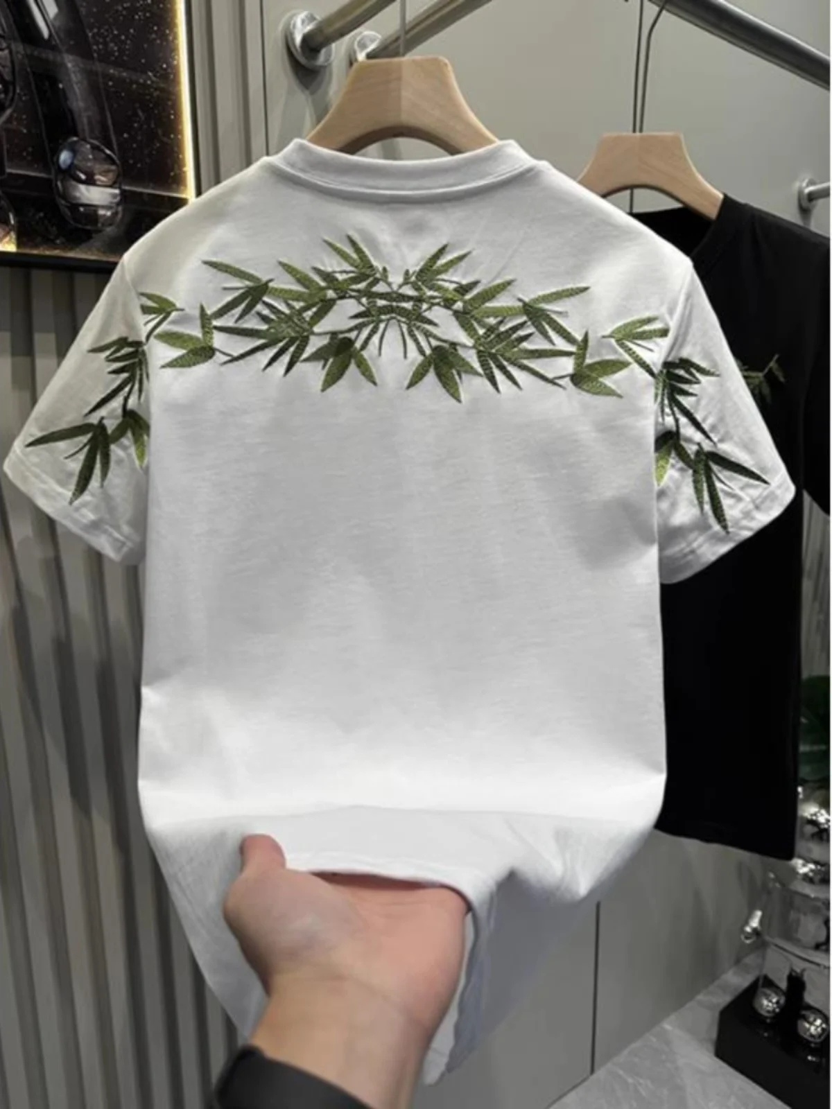 Loose Fit Bamboo Le Embroidery ort Sve T-irt Men's Summer Casual Pure Color round Ne Top Faionable Sun Protectio...
Loose Fit Bamboo Le Embroidery ort Sve T-irt Men's Summer Casual Pure Color round Ne Top Faionable Sun Protectio...