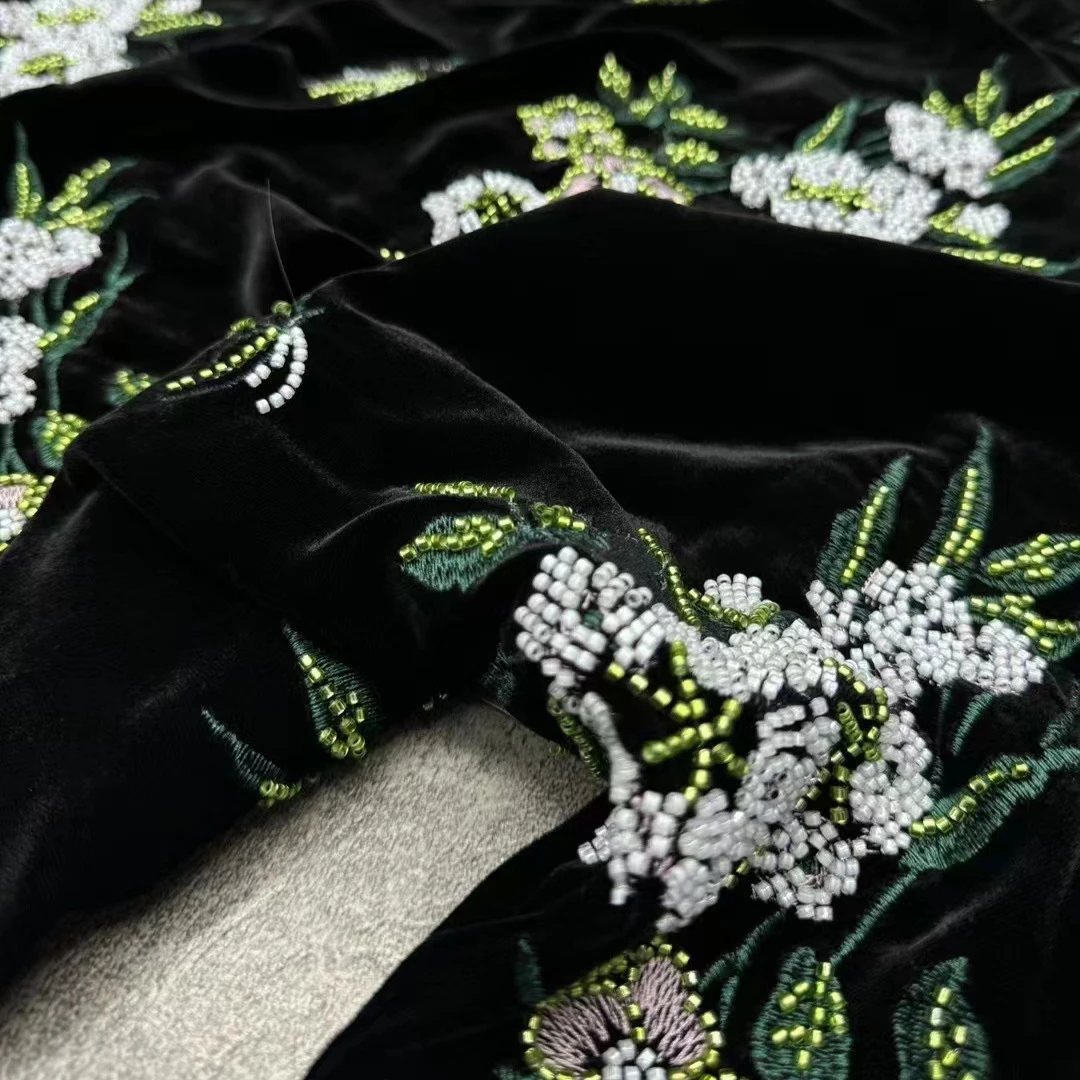 135CM Wide Beading Embroideried Black Silk Velvet Fabric by Meter for DIY Sewing Dress Jacket Pants for Spring Winter R1713
135CM Wide Beading Embroideried Black Silk Velvet Fabric by Meter for DIY Sewing Dress Jacket Pants for Spring Winter R1713