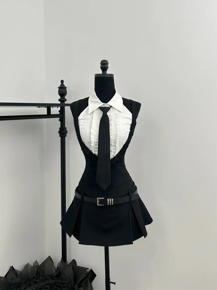 Preppy Style Sweet Hot Girl Suits Women Sleeveless Backless Shirt Shoulder Strap A-line Dress Summer Fashion Two-piece Set New
Preppy Style Sweet Hot Girl Suits Women Sleeveless Backless Shirt Shoulder Strap A-line Dress Summer Fashion Two-piece Set New