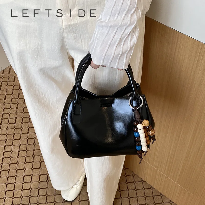 Women's Small Pu Leather Wooden Bead Charm Handbag Elegant Daily Work Casual Crossbody Bag 2026 New Fashion Shoulder Bags
Women's Small Pu Leather Wooden Bead Charm Handbag Elegant Daily Work Casual Crossbody Bag 2026 New Fashion Shoulder Bags