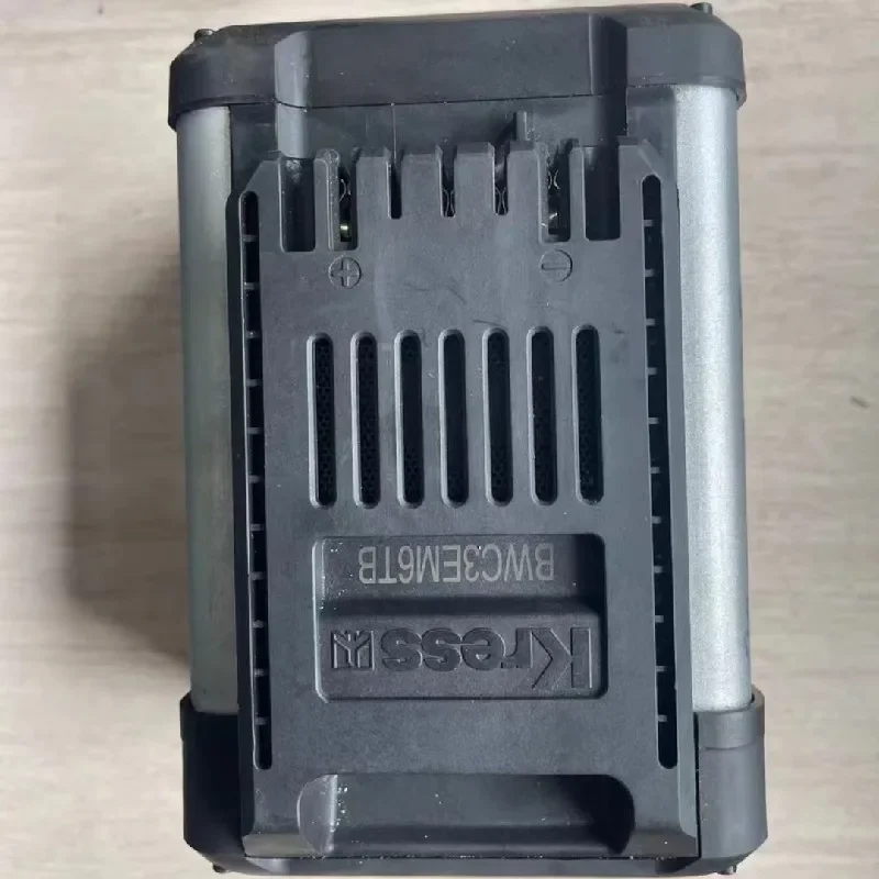 100%Original 4000mAh for Kress 60V 60Vmax KG369 KG561 KA3000 KA3002 Electric Saw Green Hedge Machine Electric Tool Battery
100%Original 4000mAh for Kress 60V 60Vmax KG369 KG561 KA3000 KA3002 Electric Saw Green Hedge Machine Electric Tool Battery