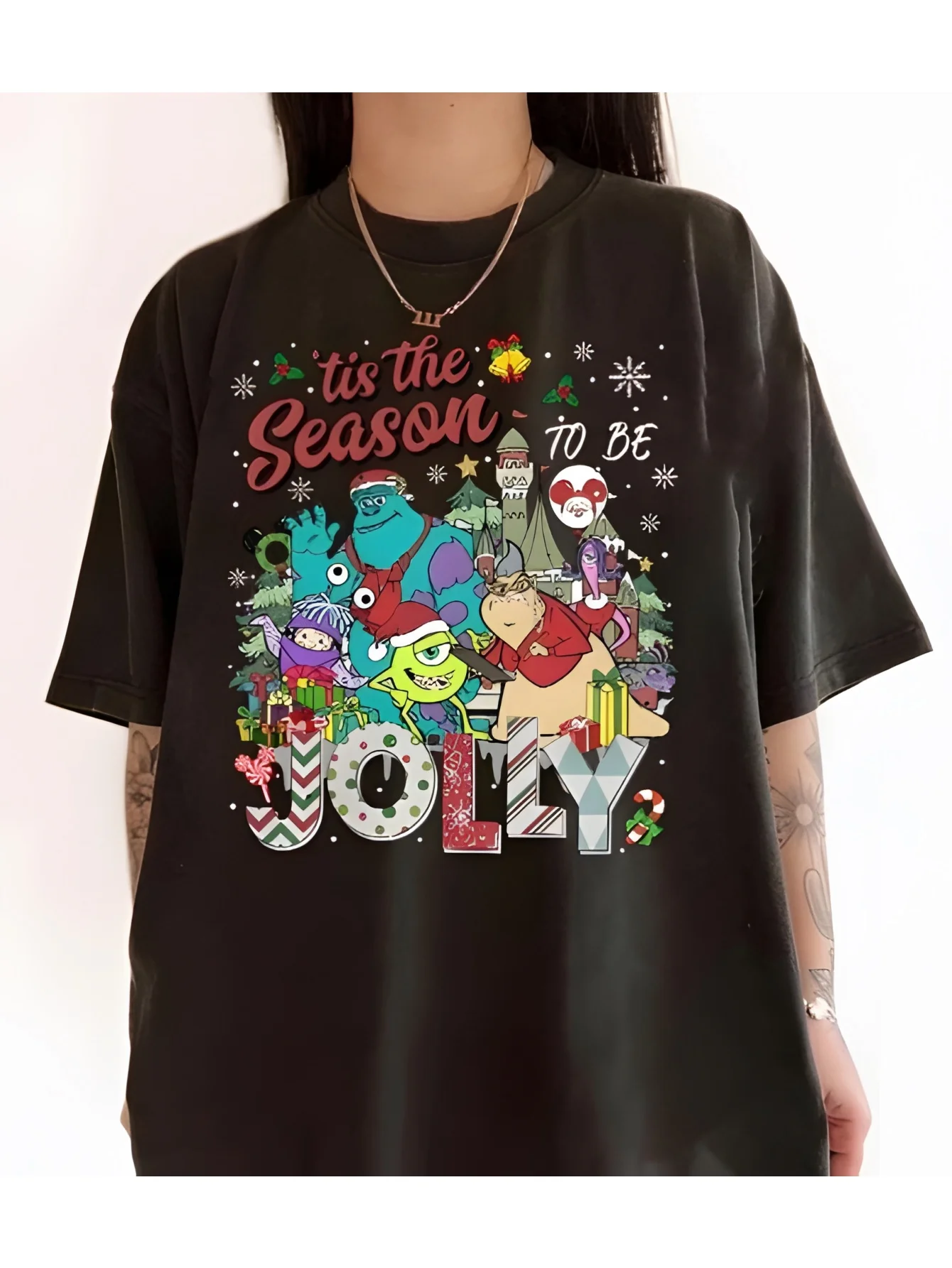 Рождественская футболка Disney Official Monsters Inc. для мужчин и женщин, идеально подходит для лета со свободной посадкой
Рождественская футболка Disney Official Monsters Inc. для мужчин и женщин, идеально подходит для лета со свободной посадкой