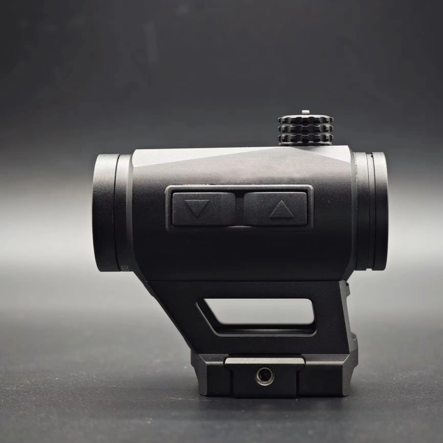 Тактическая оптика Gen 2 LIBERATOR II 1X22 2 MOA Компактный прицел Shake 'N Wake Red Dot для винтовочного ружья, настоящая охота
Тактическая оптика Gen 2 LIBERATOR II 1X22 2 MOA Компактный прицел Shake 'N Wake Red Dot для винтовочного ружья, настоящая охота