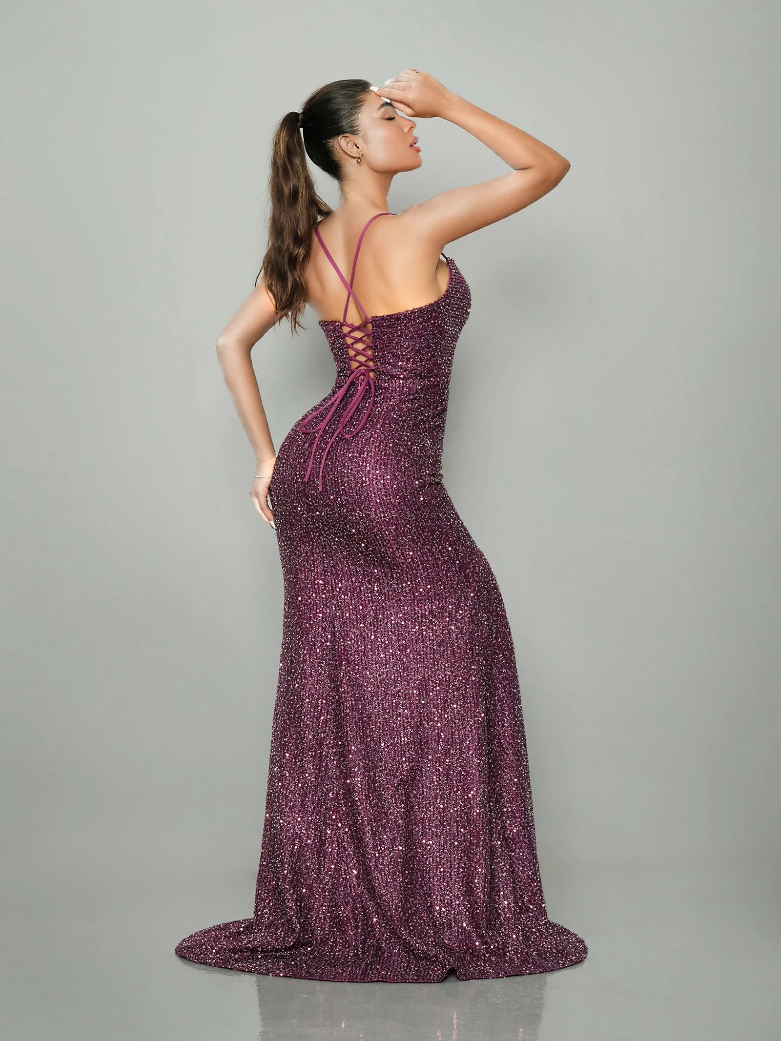 BABYONLINE Sexy Prom Dresses Shiny Sequins Spaghetti Straps V-Neck Backless Evening Dress Slim High Split Train Mermaid Gowns
BABYONLINE Sexy Prom Dresses Shiny Sequins Spaghetti Straps V-Neck Backless Evening Dress Slim High Split Train Mermaid Gowns