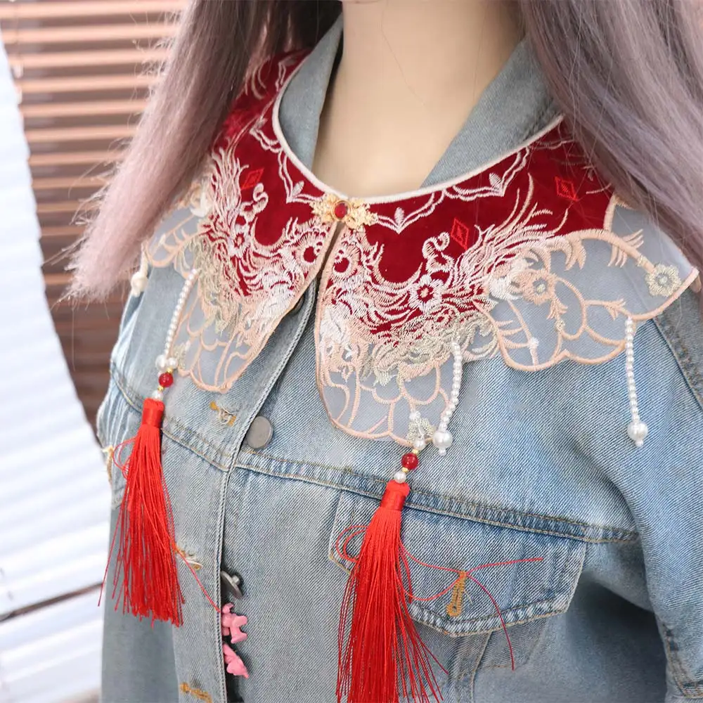 Vintage Chinese Style Hanfu Collar Embroidered Pearls Hanfu Shoulder Collar Tassels Detachable Cheongsam Shawl for Women/Girls
Vintage Chinese Style Hanfu Collar Embroidered Pearls Hanfu Shoulder Collar Tassels Detachable Cheongsam Shawl for Women/Girls