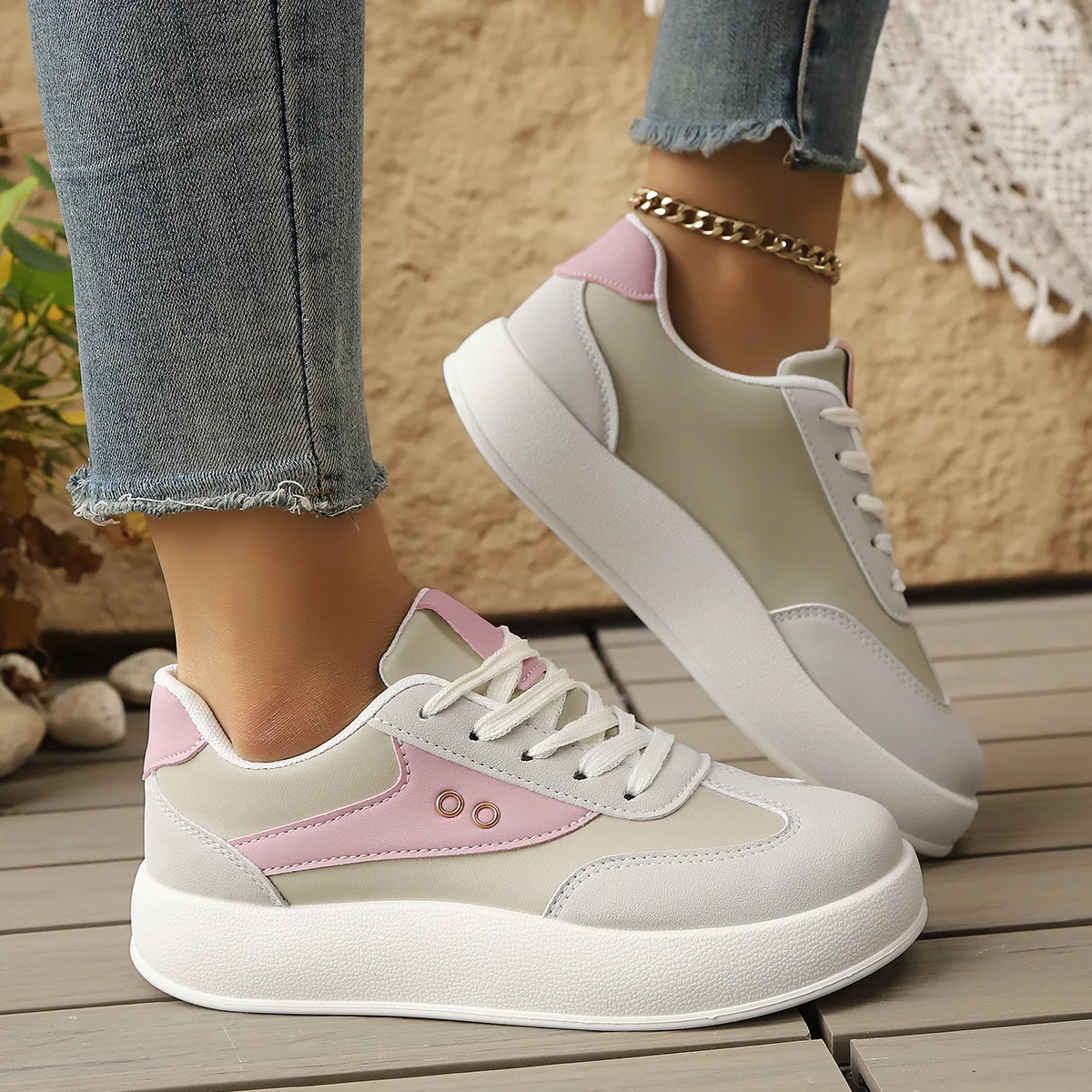 2026 women's thick soled height increasing dad shoelaces versatile fashion sports and leisure white shoes outdoor running shoes
2026 women's thick soled height increasing dad shoelaces versatile fashion sports and leisure white shoes outdoor running shoes