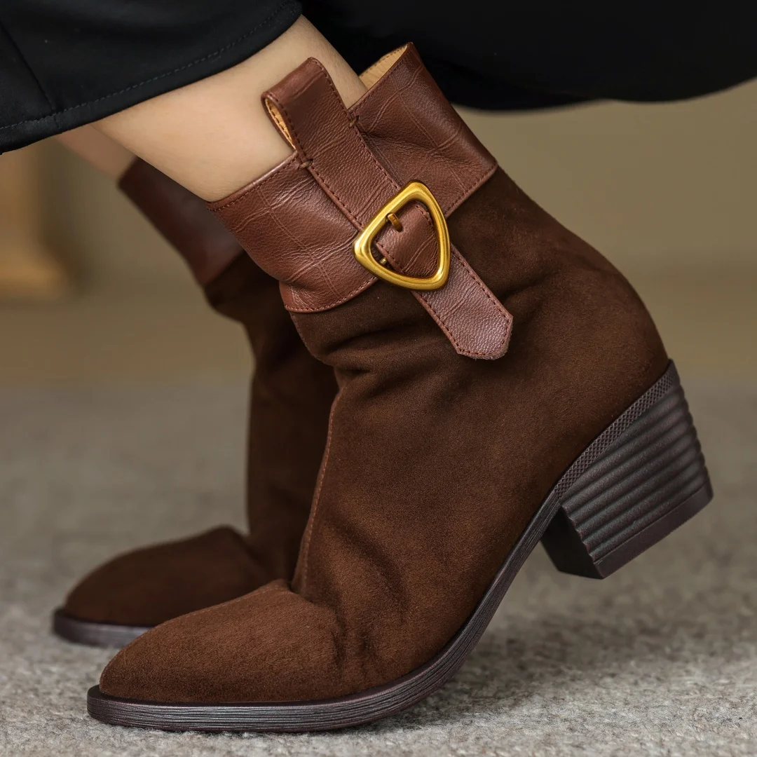 Women's genuine lather patchwork 5cm thick med heel side zip metal buckle autumn short ankle boots casual female short boots hot
Women's genuine lather patchwork 5cm thick med heel side zip metal buckle autumn short ankle boots casual female short boots hot