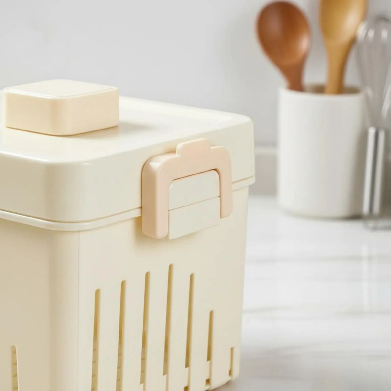 Plastic Tofu Mold Sturdy Tofu Creator Mold Soy Milk Curd Press Even Pressing Soybean Curd Press Reusable Cheesecloth for Home
Plastic Tofu Mold Sturdy Tofu Creator Mold Soy Milk Curd Press Even Pressing Soybean Curd Press Reusable Cheesecloth for Home