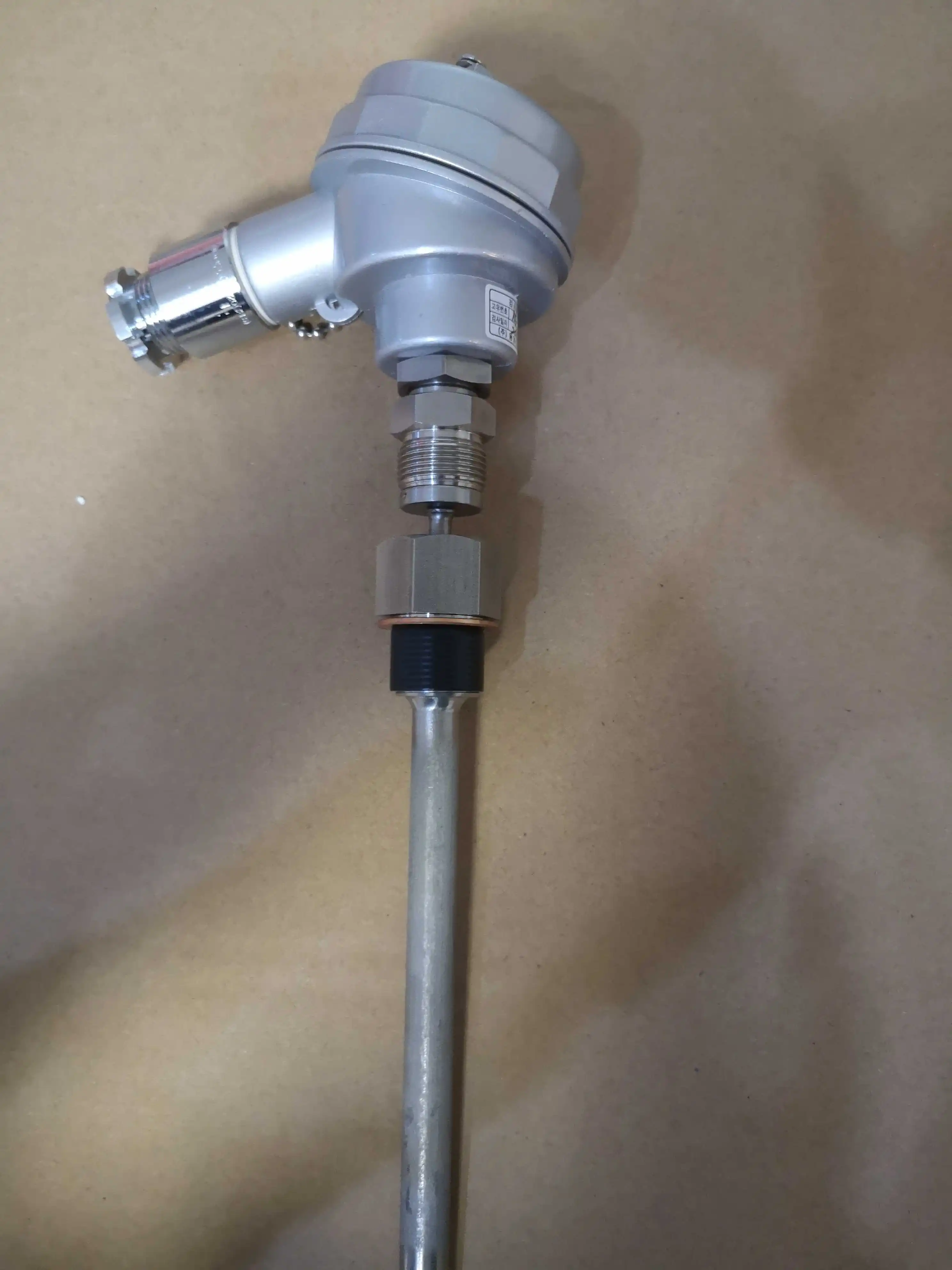 2025 BY CONTROLS.INC Temperature Sensor RB-02 Thread D = 26mm Probe L = 190mm
2025 BY CONTROLS.INC Temperature Sensor RB-02 Thread D = 26mm Probe L = 190mm