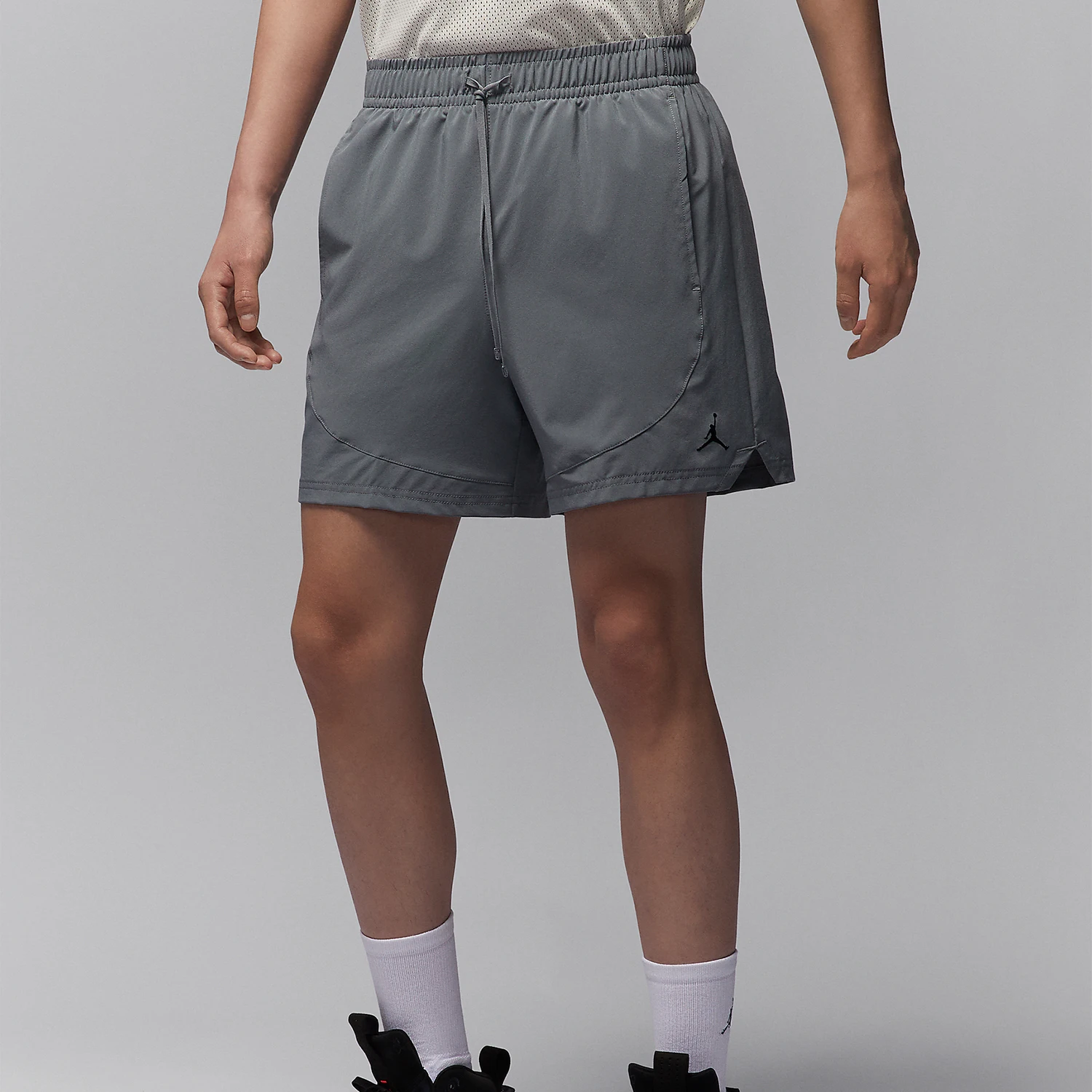 Оригинальные мужские тканые спортивные дышащие шорты Nike JORDAN FN5843-084
Оригинальные мужские тканые спортивные дышащие шорты Nike JORDAN FN5843-084