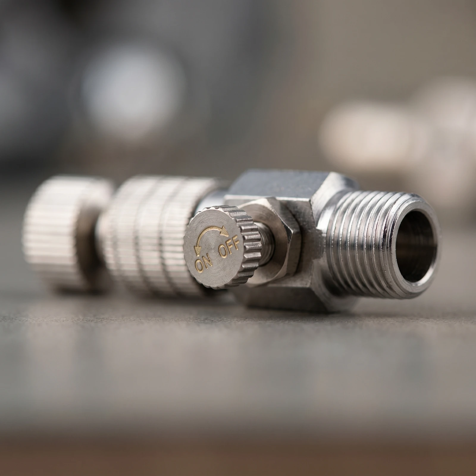 Airbrush Quick Connector Metal Airbrush Quick Release Coupler Hardware Sturdy Easy to Use for Hobbyists, Airbrushing, Workshop
Airbrush Quick Connector Metal Airbrush Quick Release Coupler Hardware Sturdy Easy to Use for Hobbyists, Airbrushing, Workshop